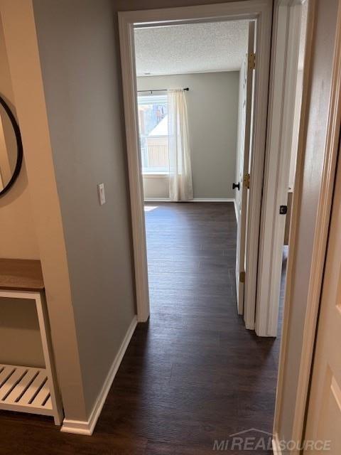 4984 Oak Hill Drive, Waterford, MI, 48329