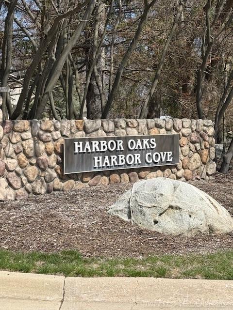 4984 Oak Hill Drive, Waterford, MI, 48329