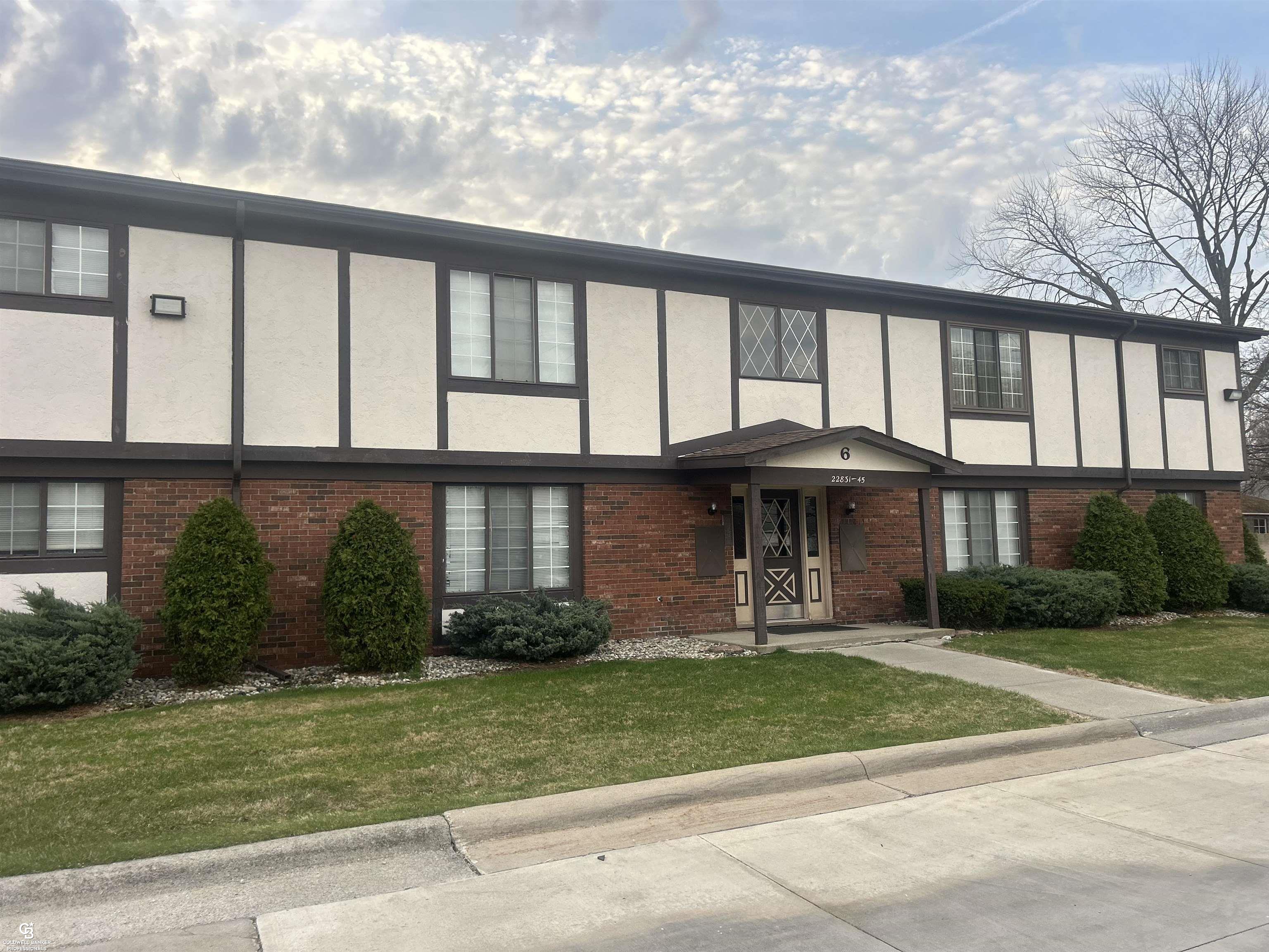 22835 Grove Road, Saint Clair Shores, MI, 48080