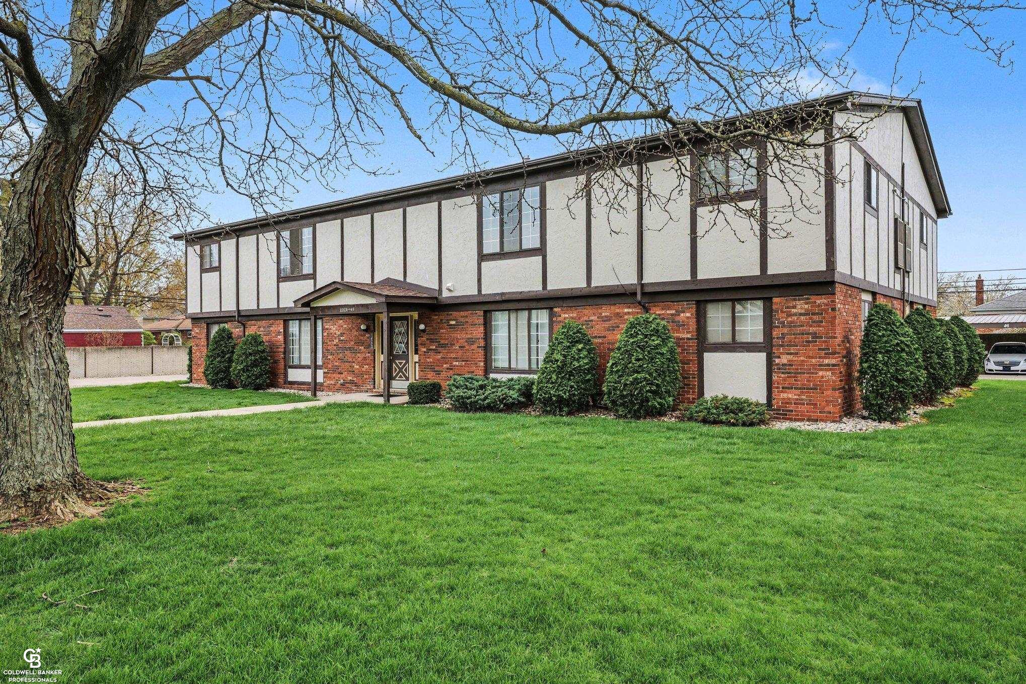 22835 Grove Road, Saint Clair Shores, MI, 48080