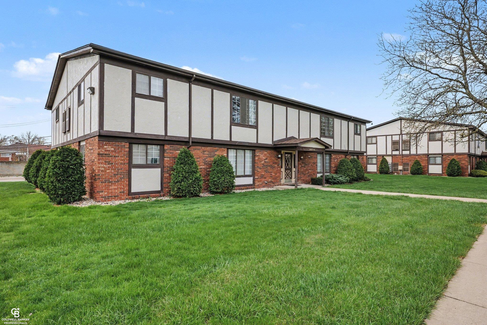 22835 Grove Road, Saint Clair Shores, MI, 48080