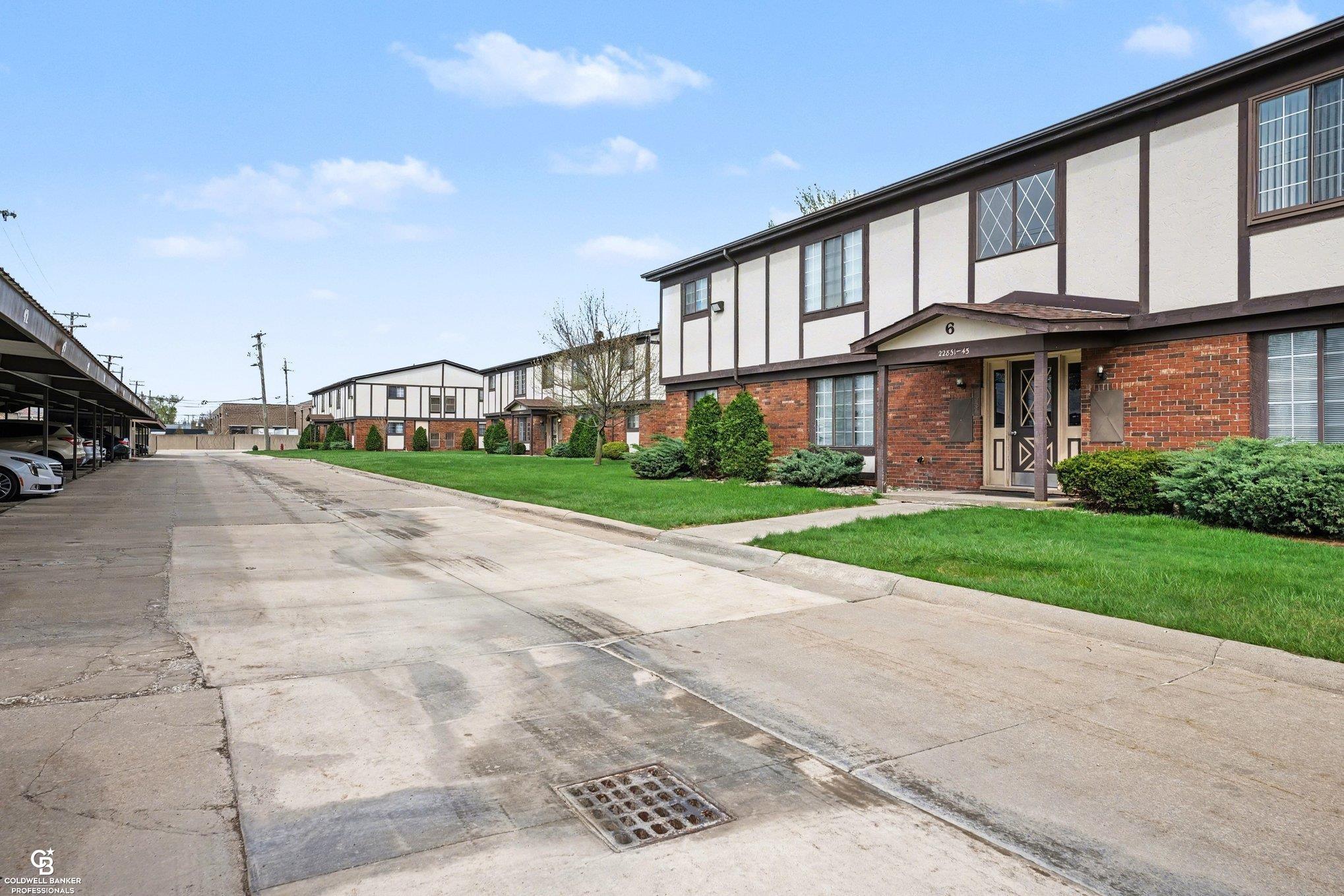 22835 Grove Road, Saint Clair Shores, MI, 48080