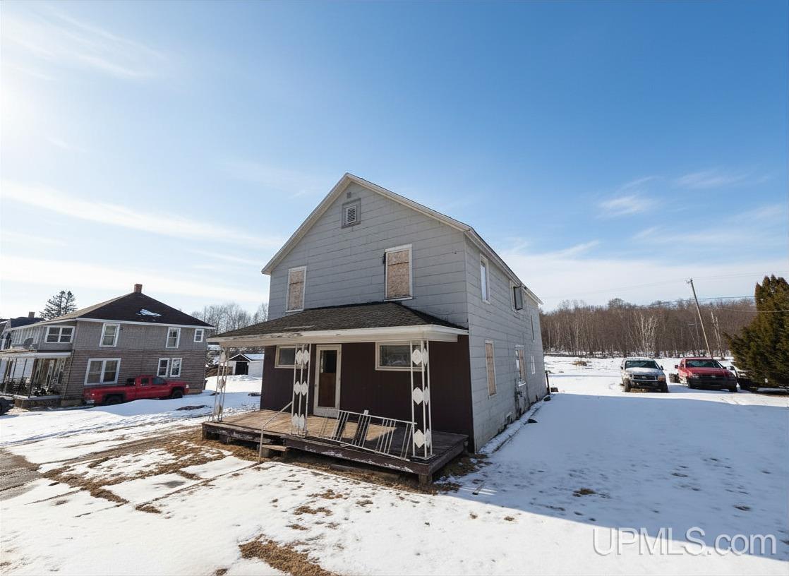 37 Allen Street, Iron River, MI, 49935