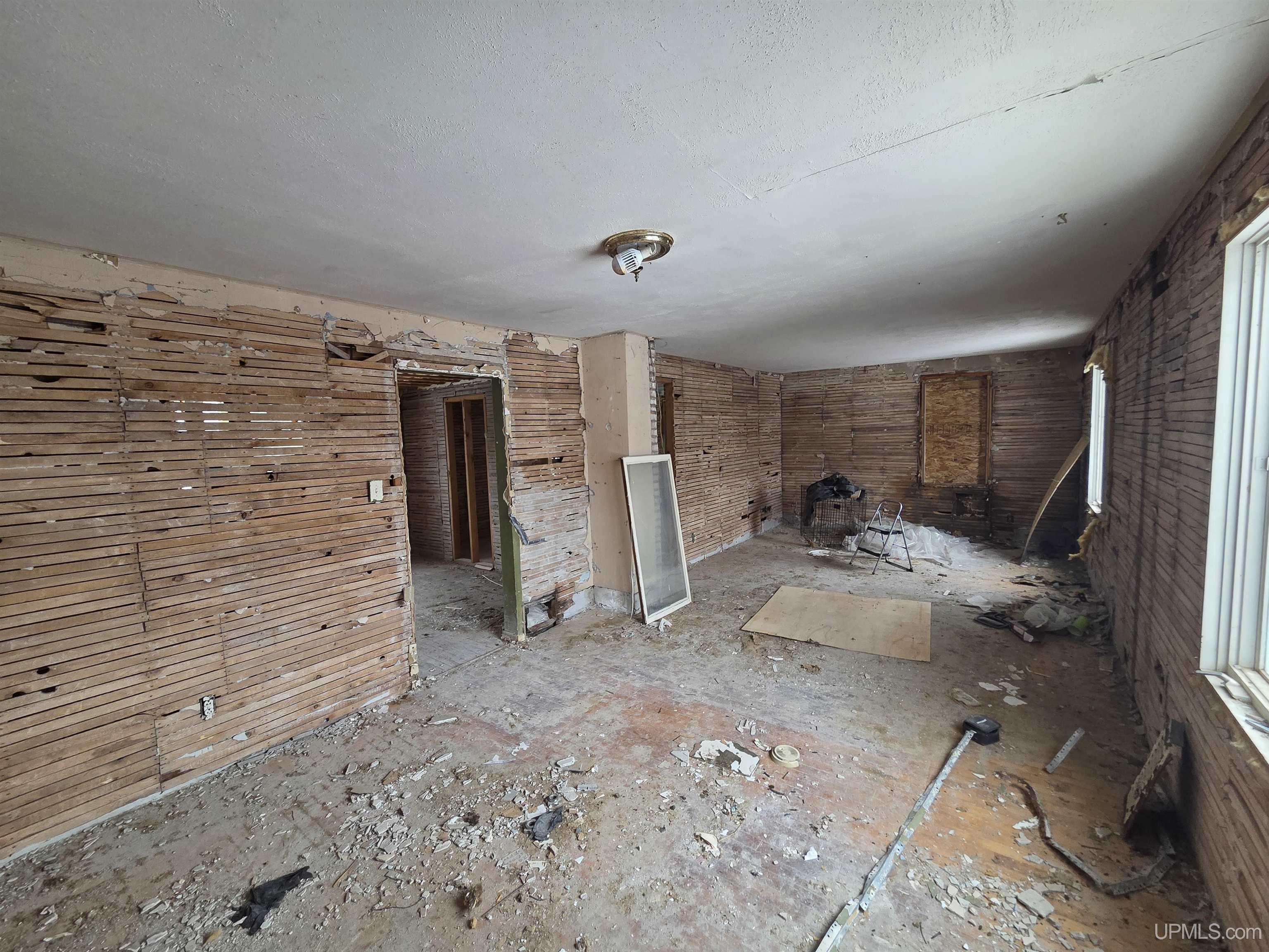 37 Allen Street, Iron River, MI, 49935