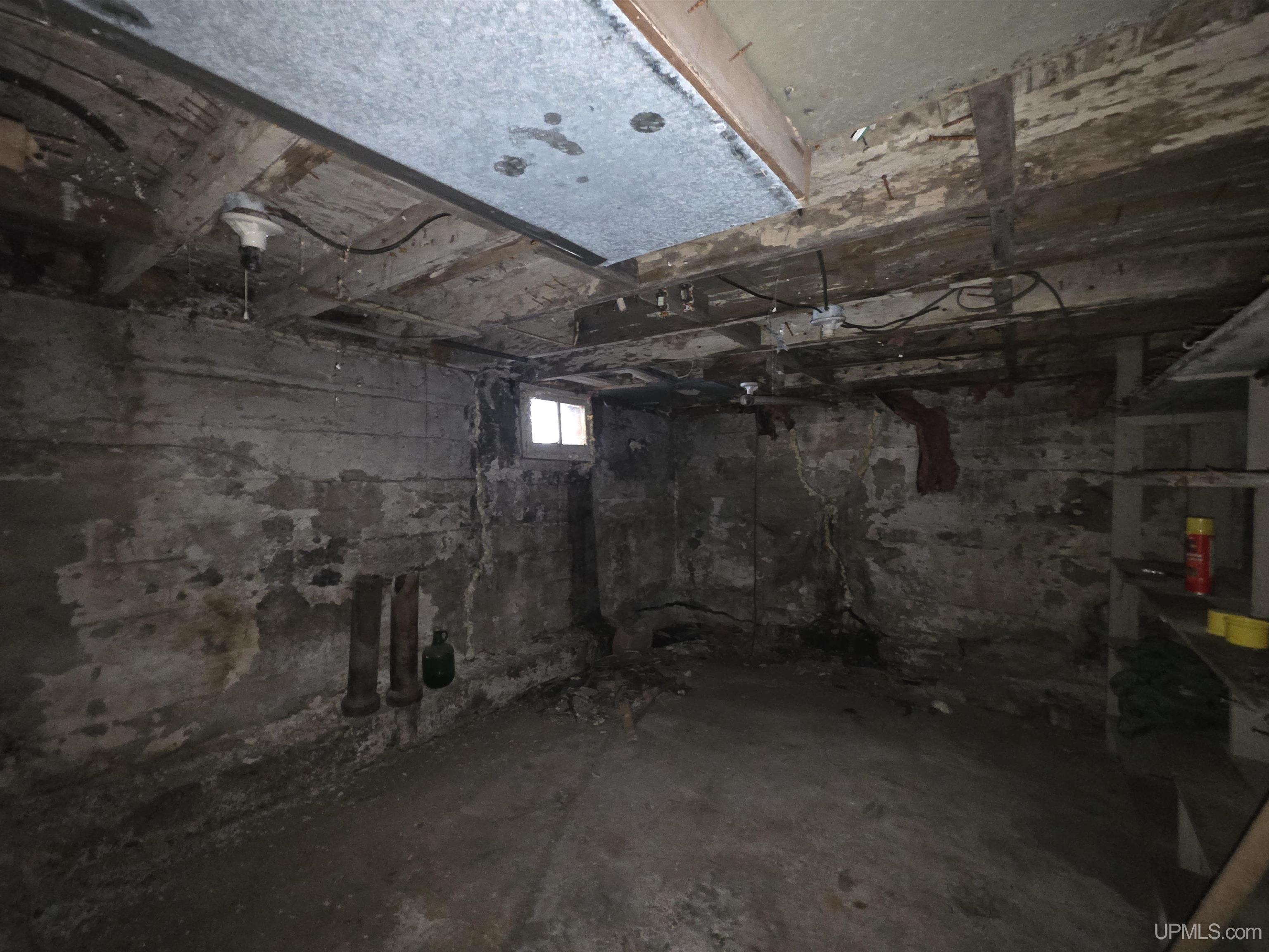 37 Allen Street, Iron River, MI, 49935