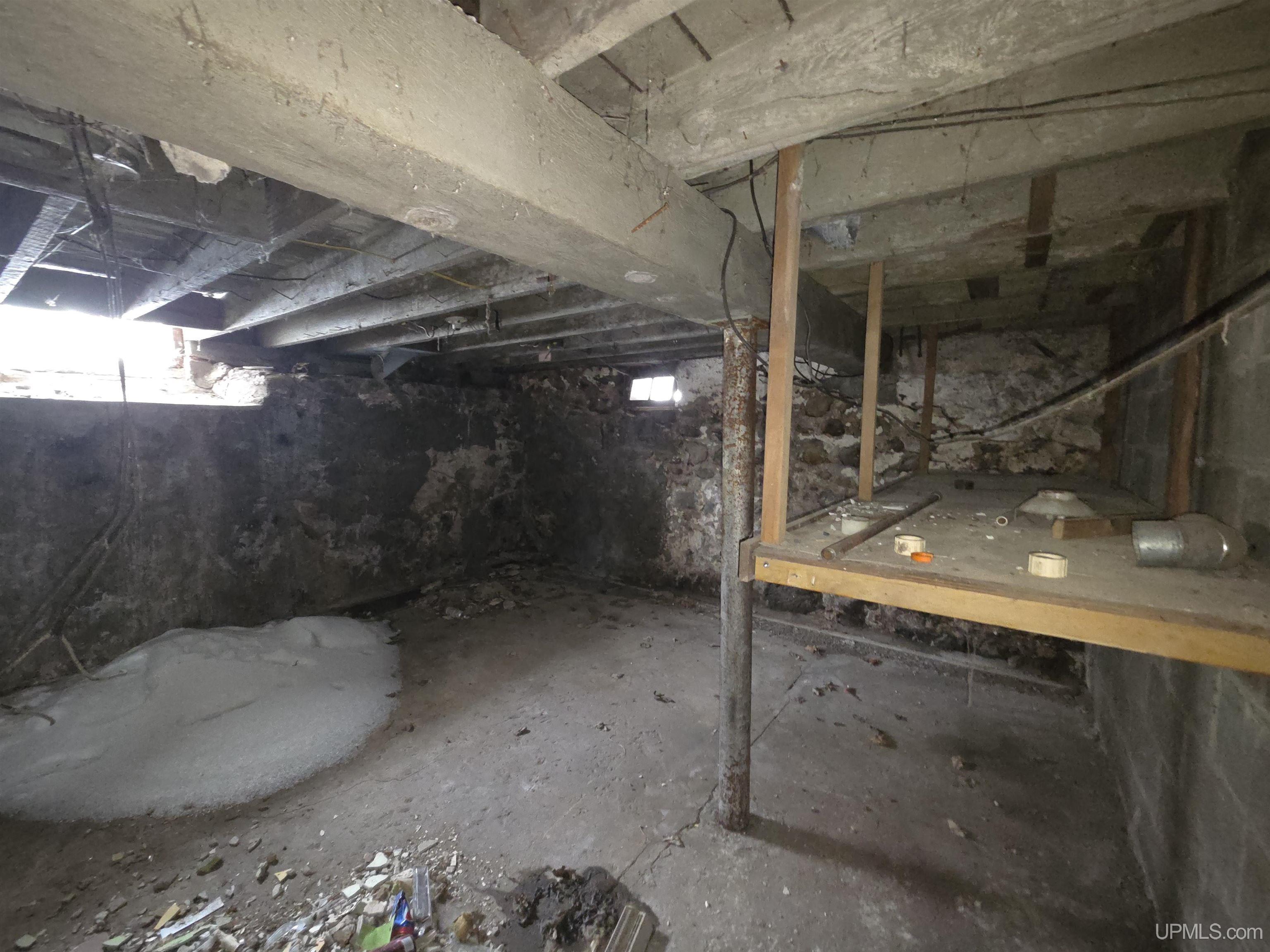 37 Allen Street, Iron River, MI, 49935