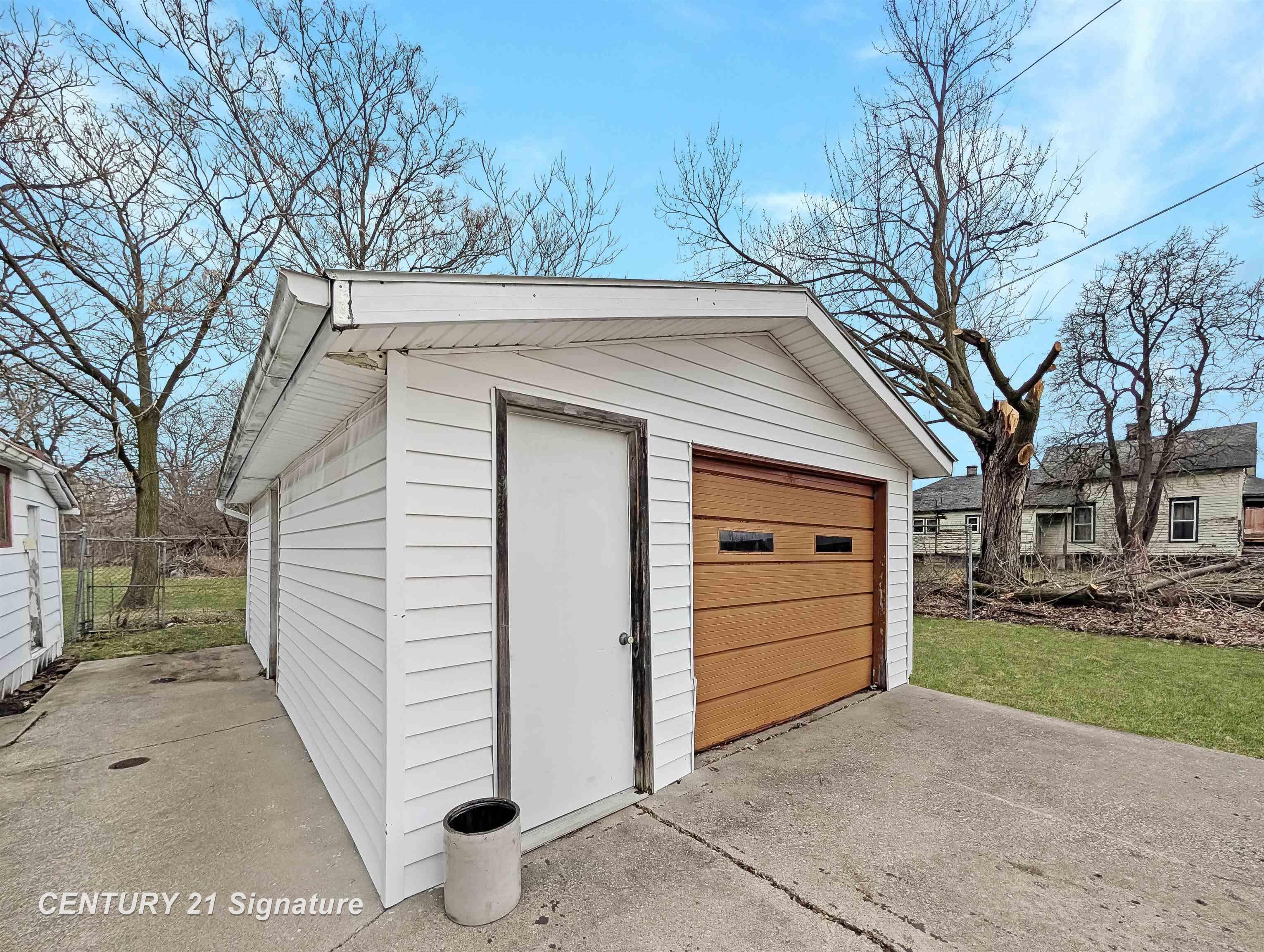 1621 Carroll Street Road, Saginaw, MI, 48601