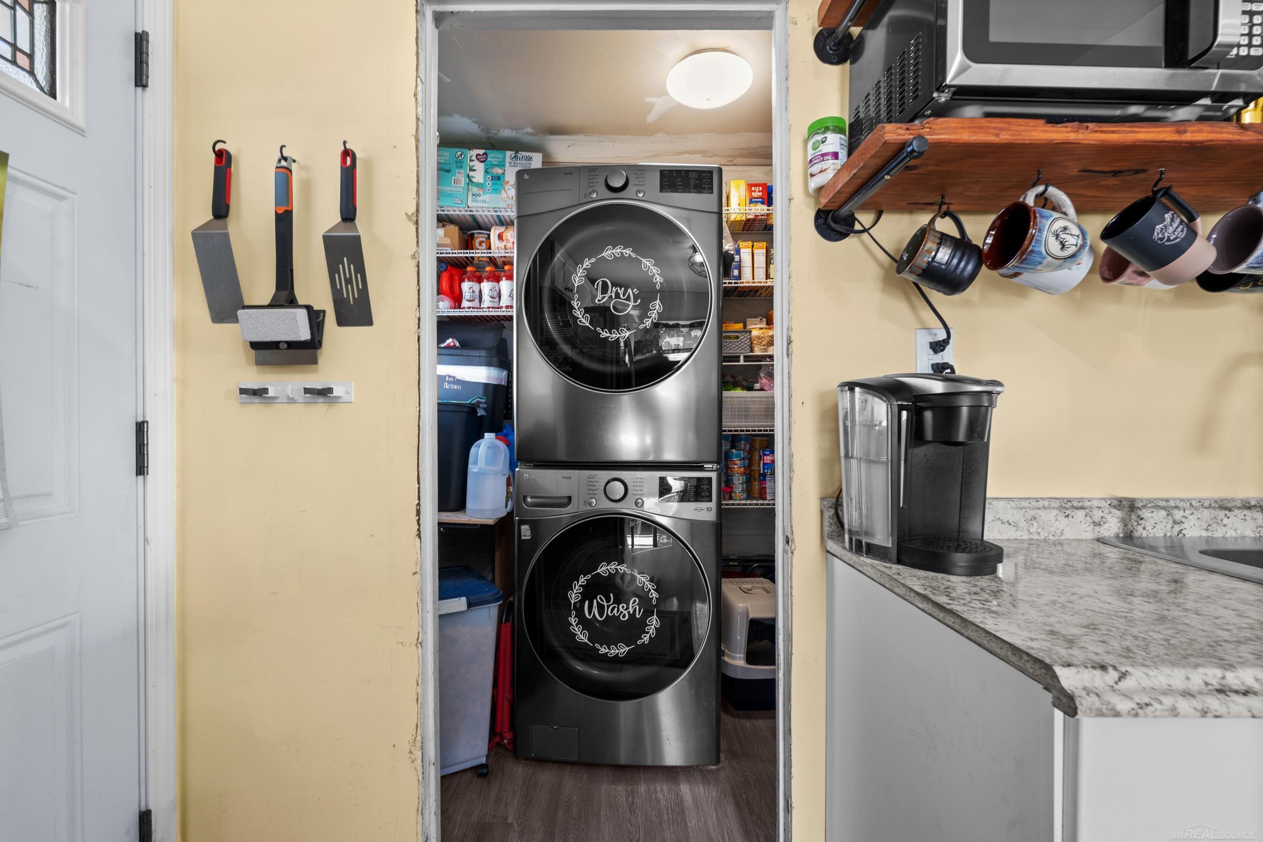 691 E Bennett Avenue, Ferndale, MI, 48220