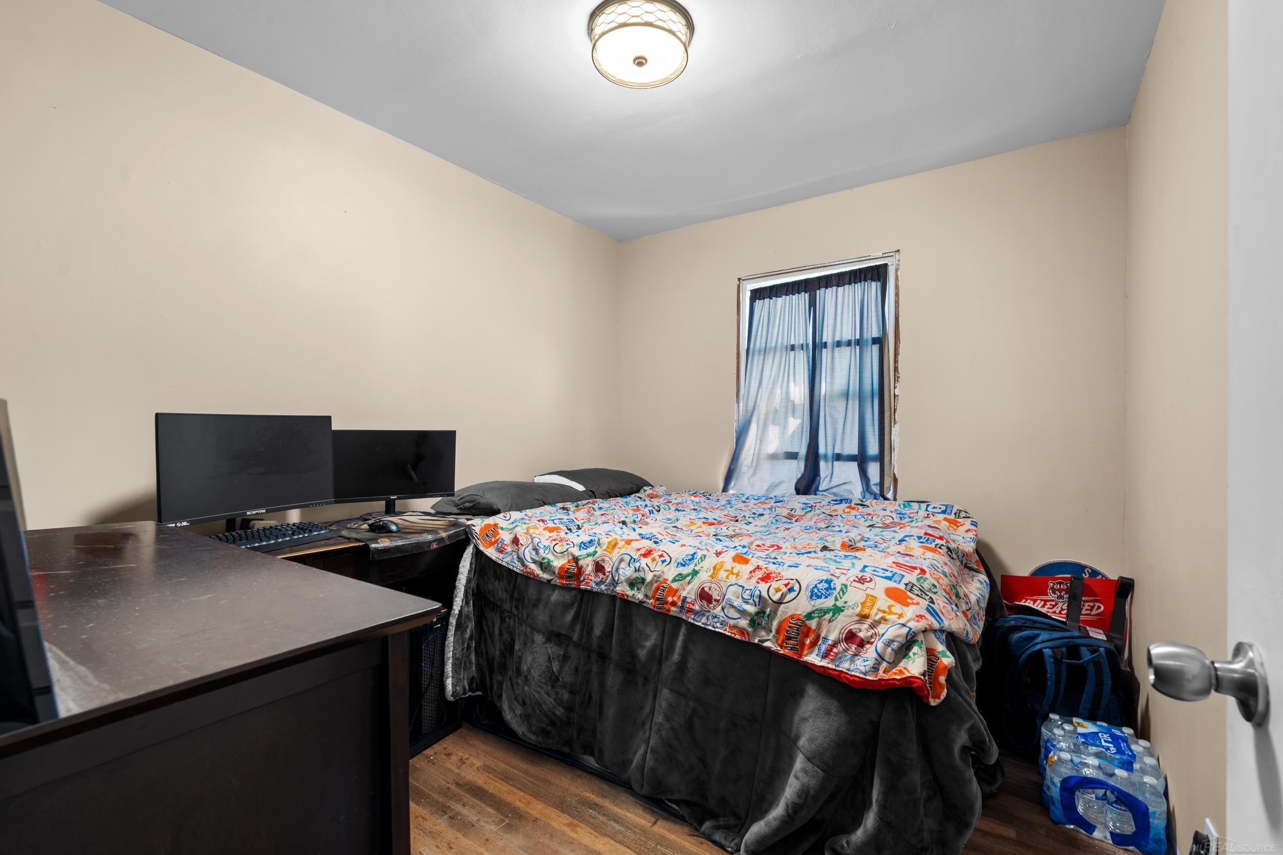 691 E Bennett Avenue, Ferndale, MI, 48220