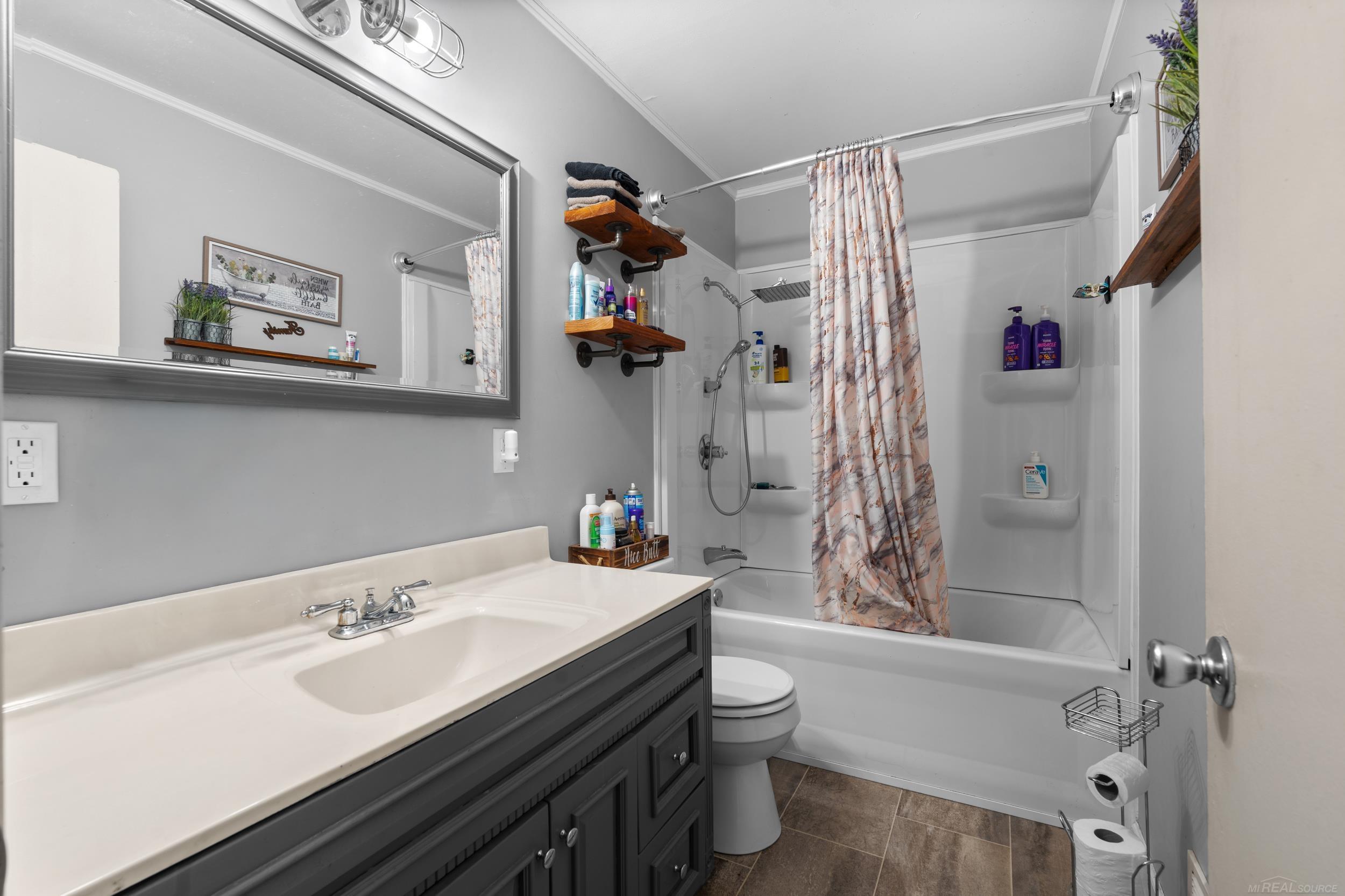 691 E Bennett Avenue, Ferndale, MI, 48220