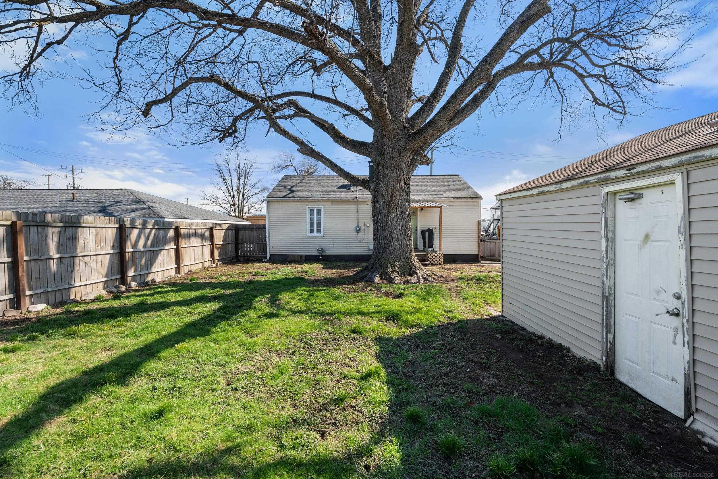 691 E Bennett Avenue, Ferndale, MI, 48220