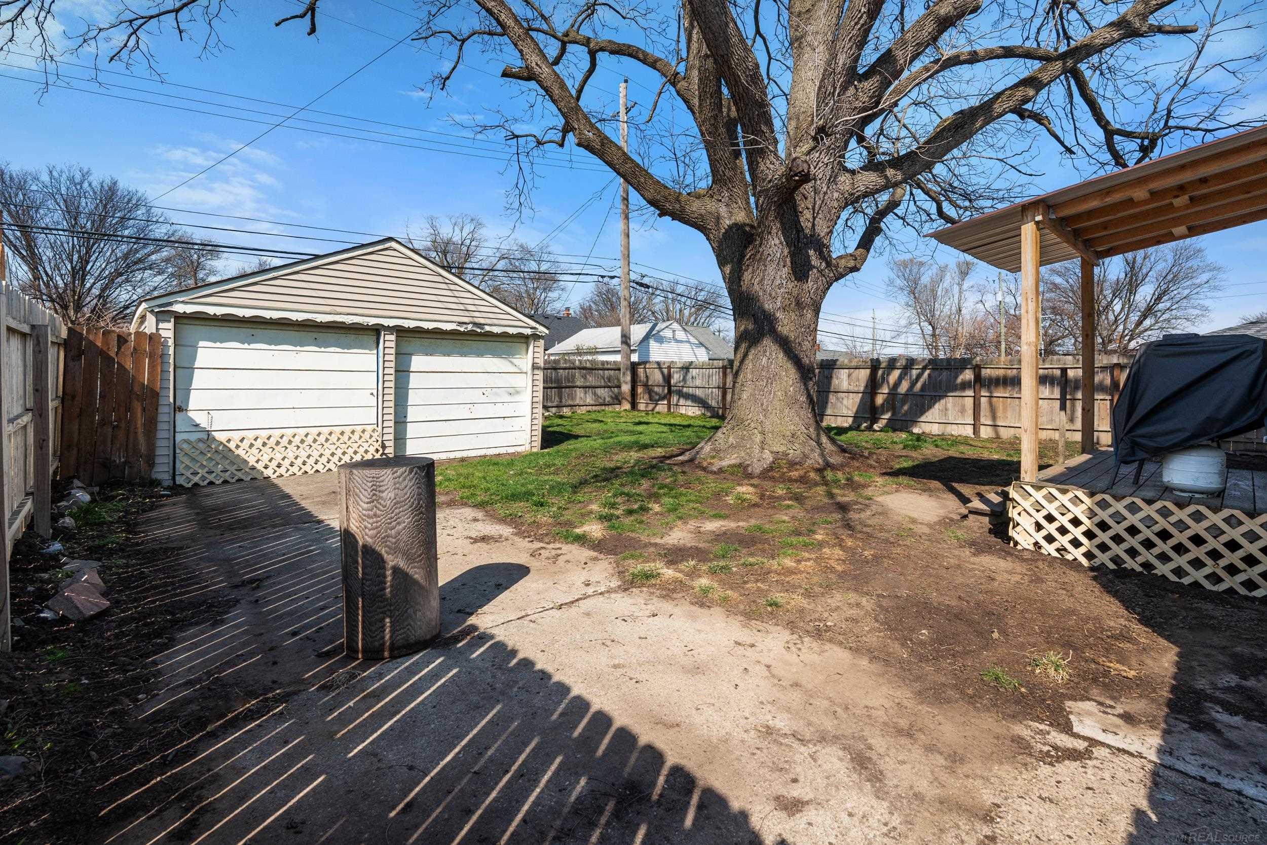 691 E Bennett Avenue, Ferndale, MI, 48220