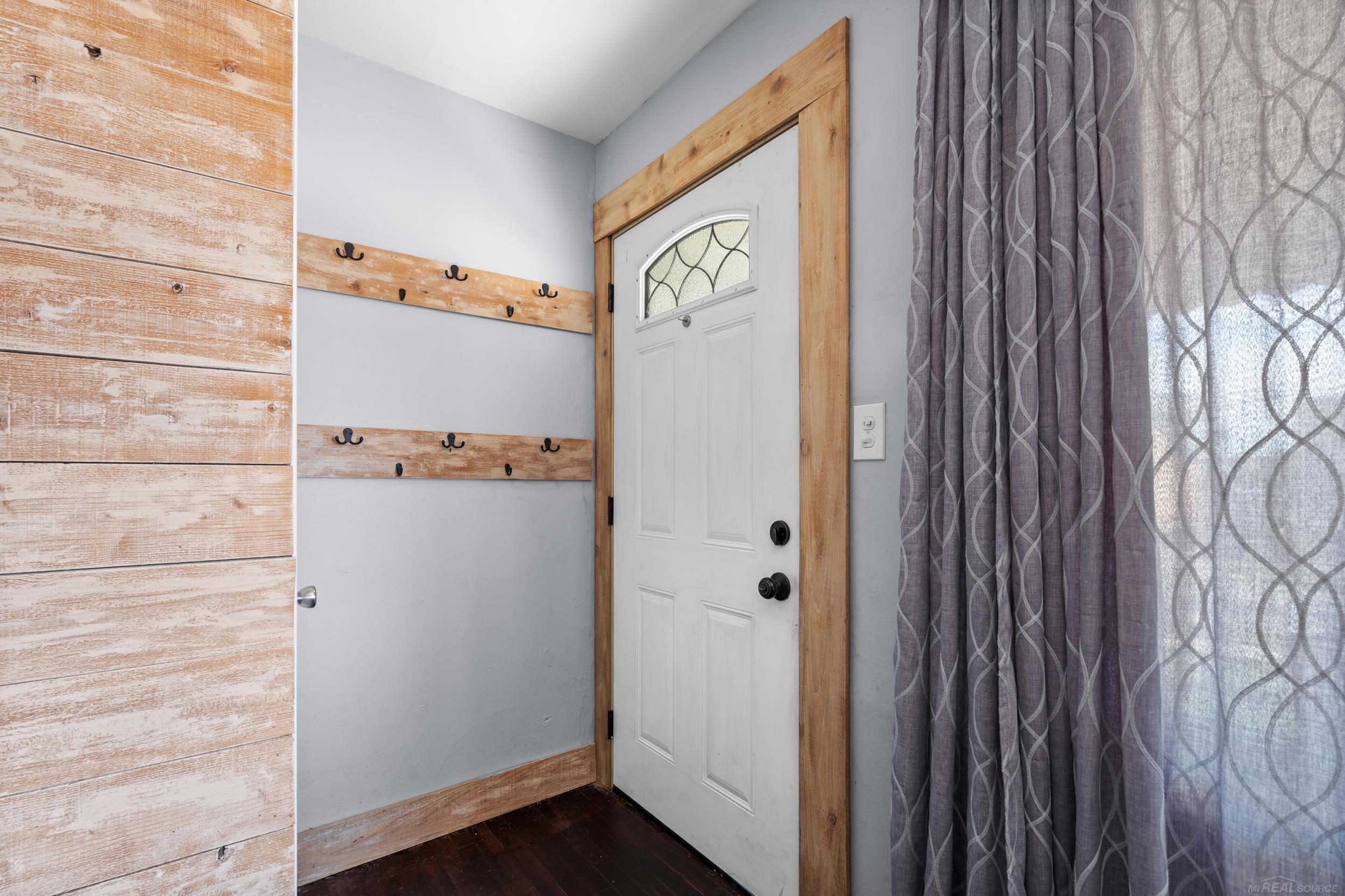 691 E Bennett Avenue, Ferndale, MI, 48220