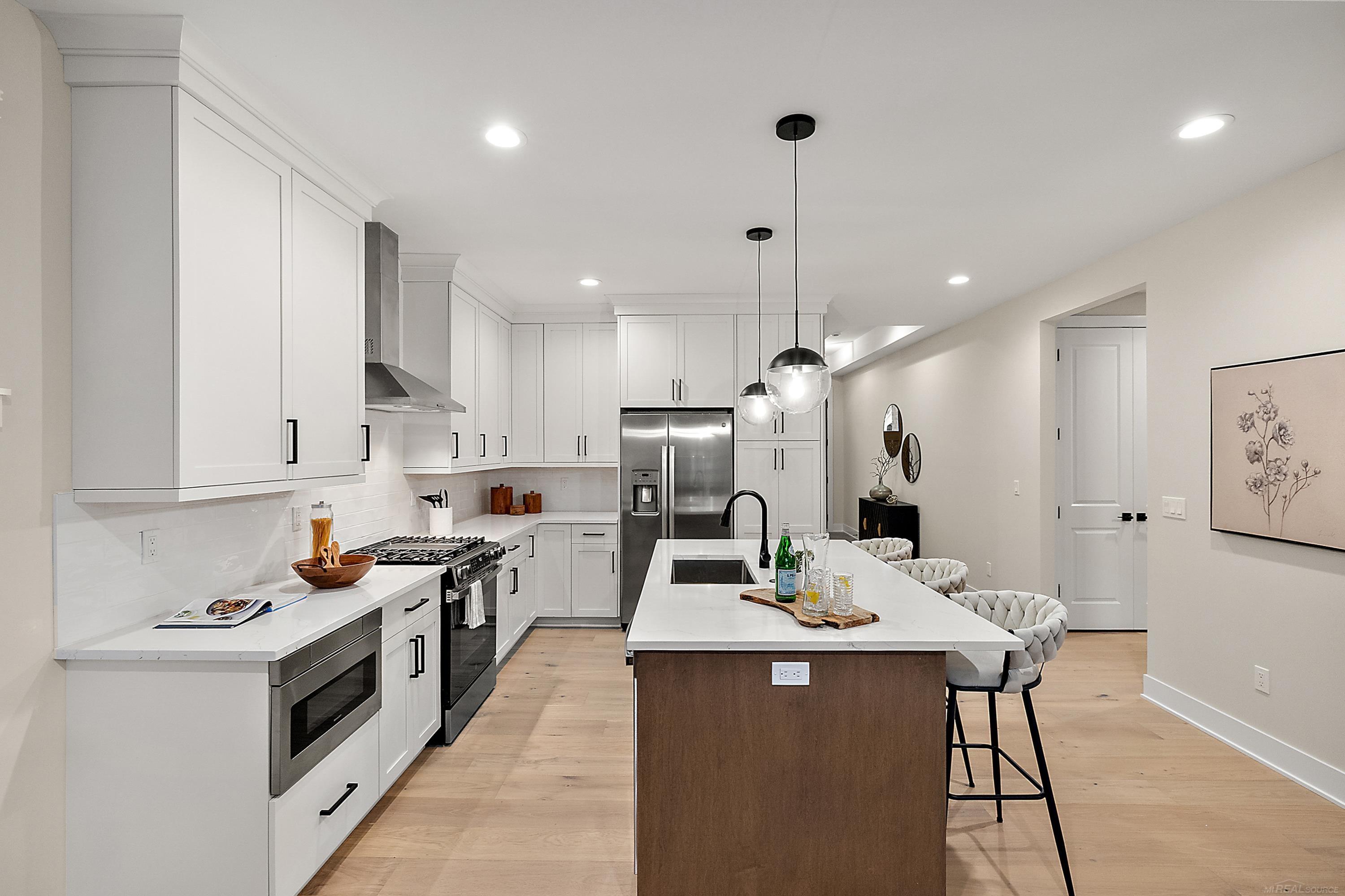 5920 Willow Grove Drive, Troy, MI, 48085