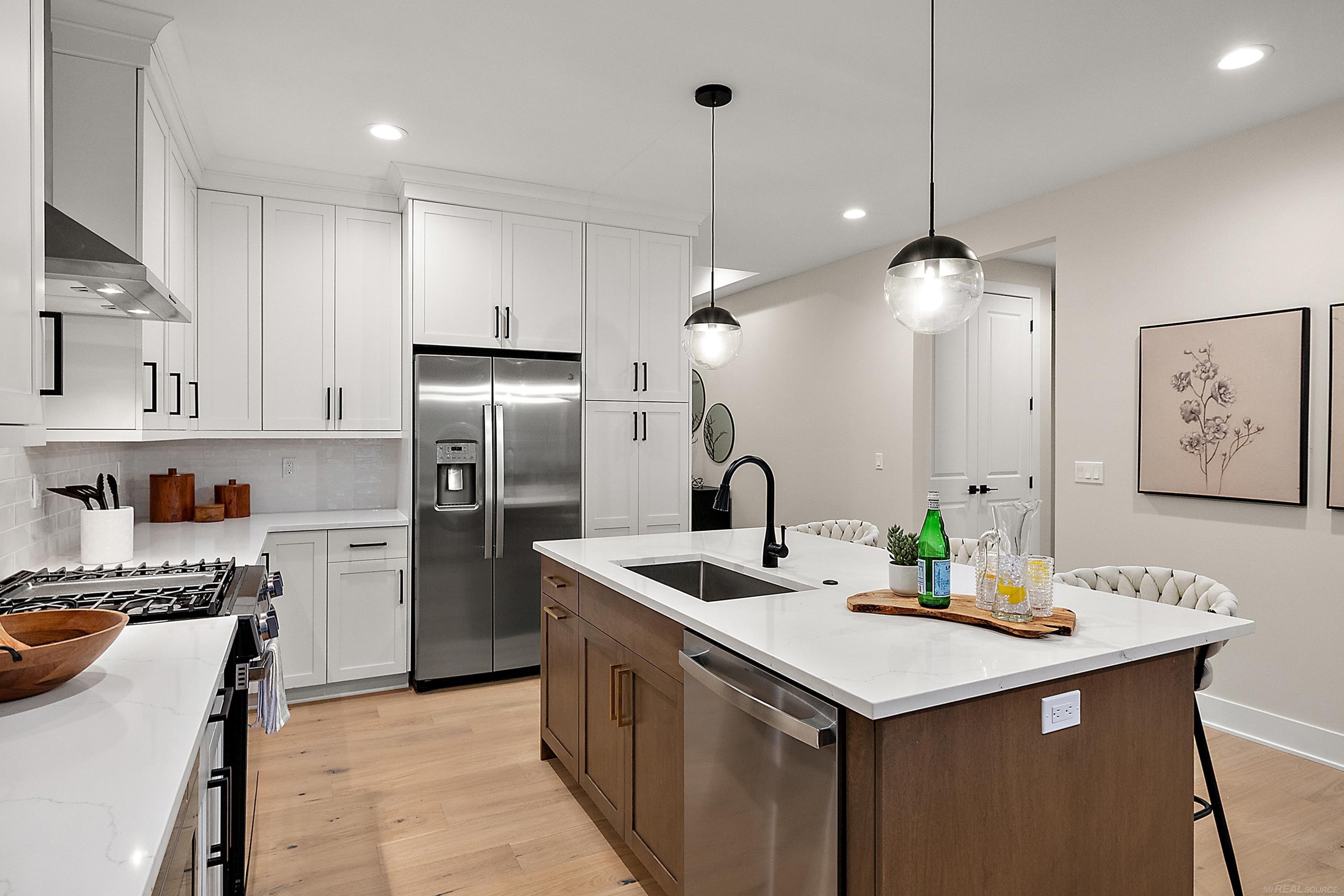 5920 Willow Grove Drive, Troy, MI, 48085