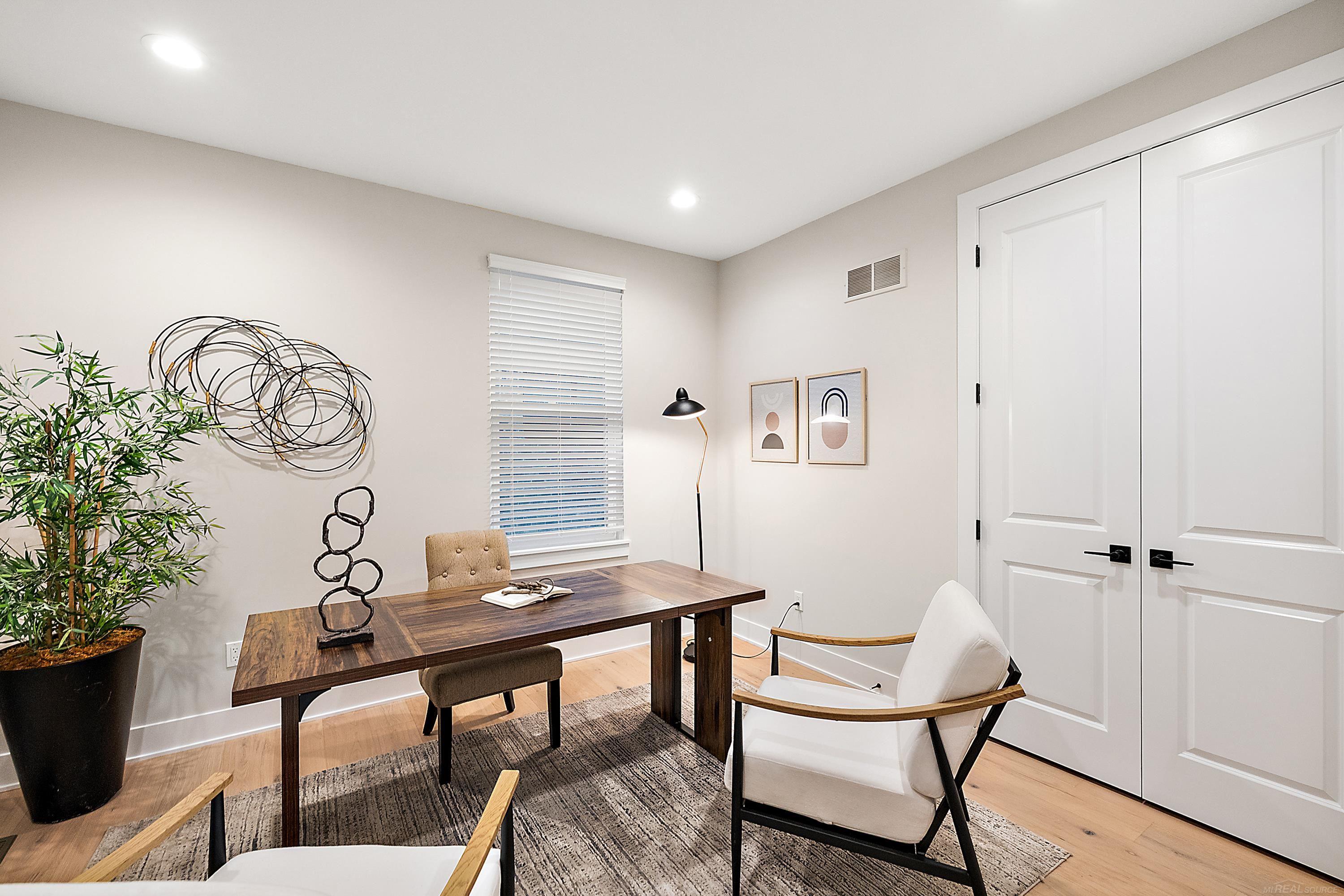 5920 Willow Grove Drive, Troy, MI, 48085