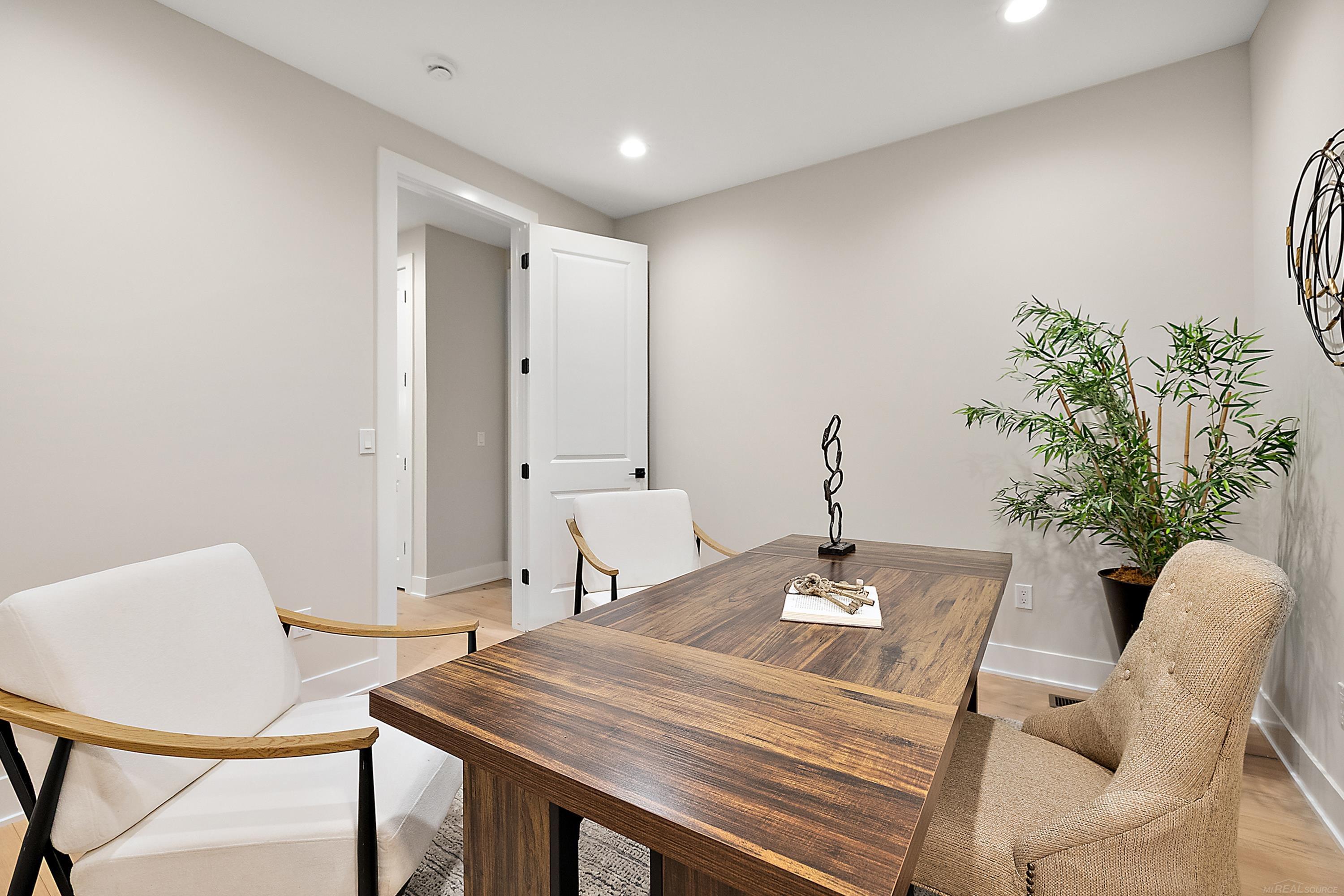 5920 Willow Grove Drive, Troy, MI, 48085