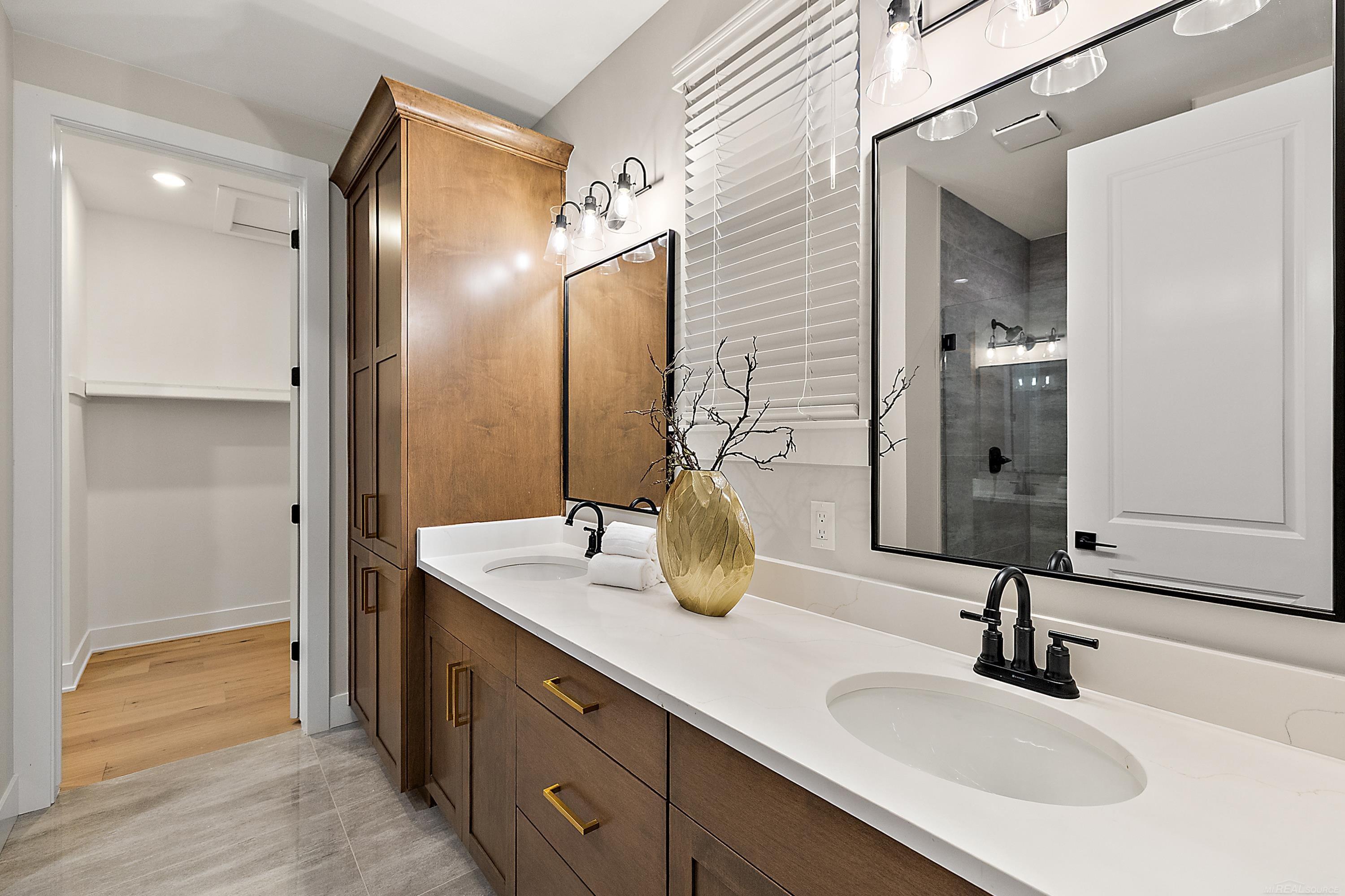 5920 Willow Grove Drive, Troy, MI, 48085