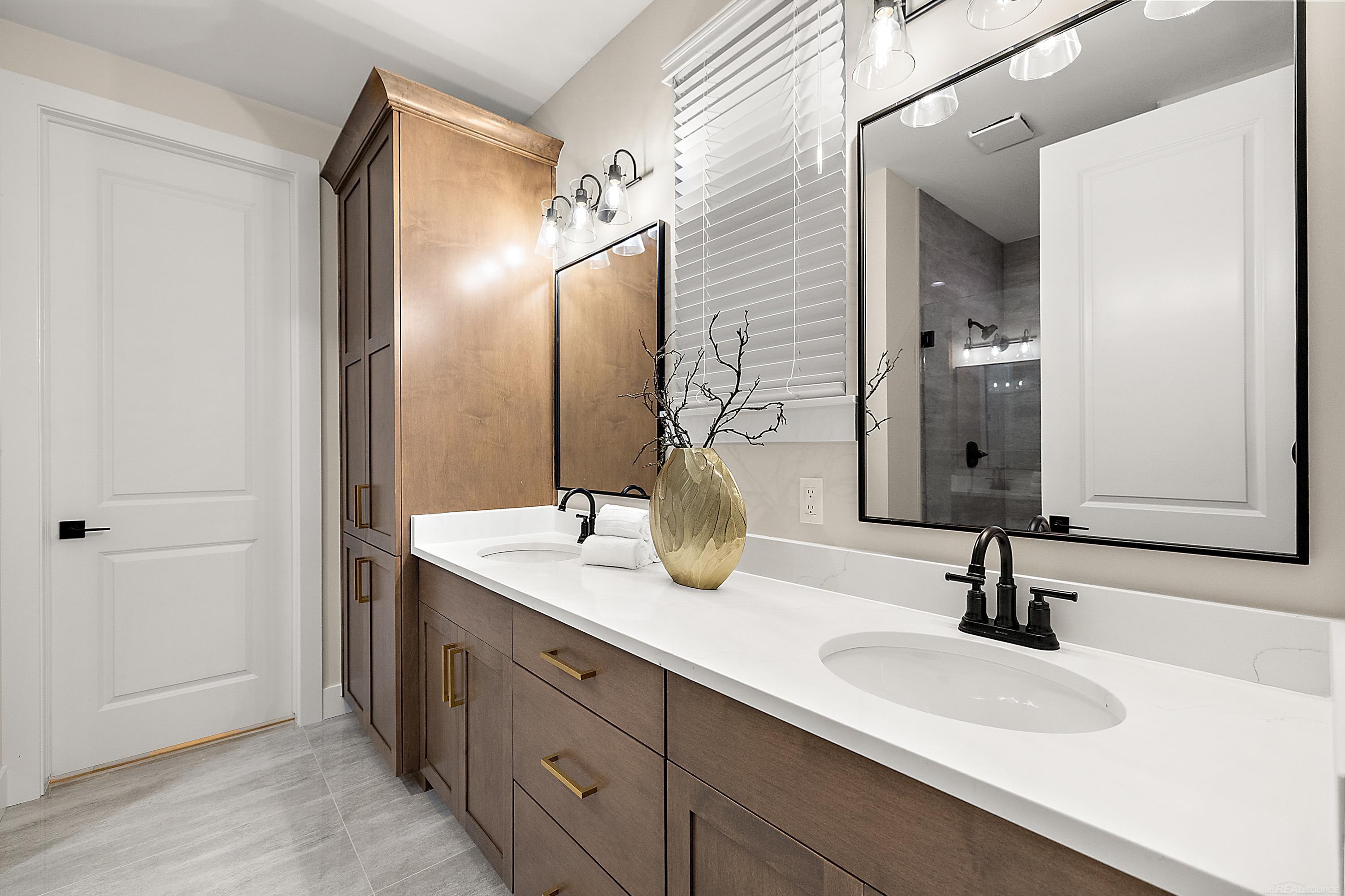 5920 Willow Grove Drive, Troy, MI, 48085