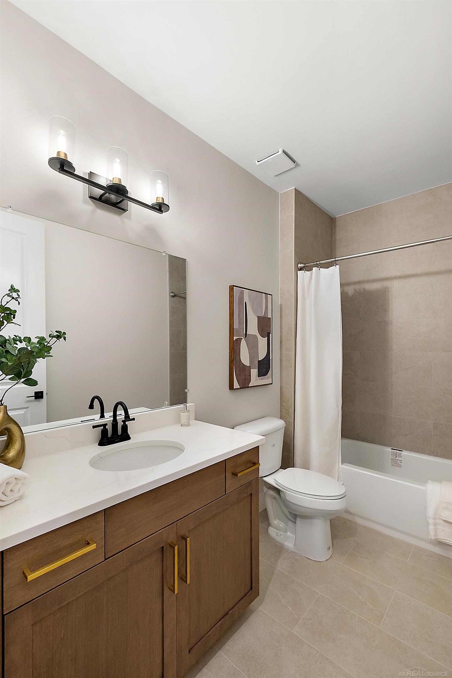 5920 Willow Grove Drive, Troy, MI, 48085