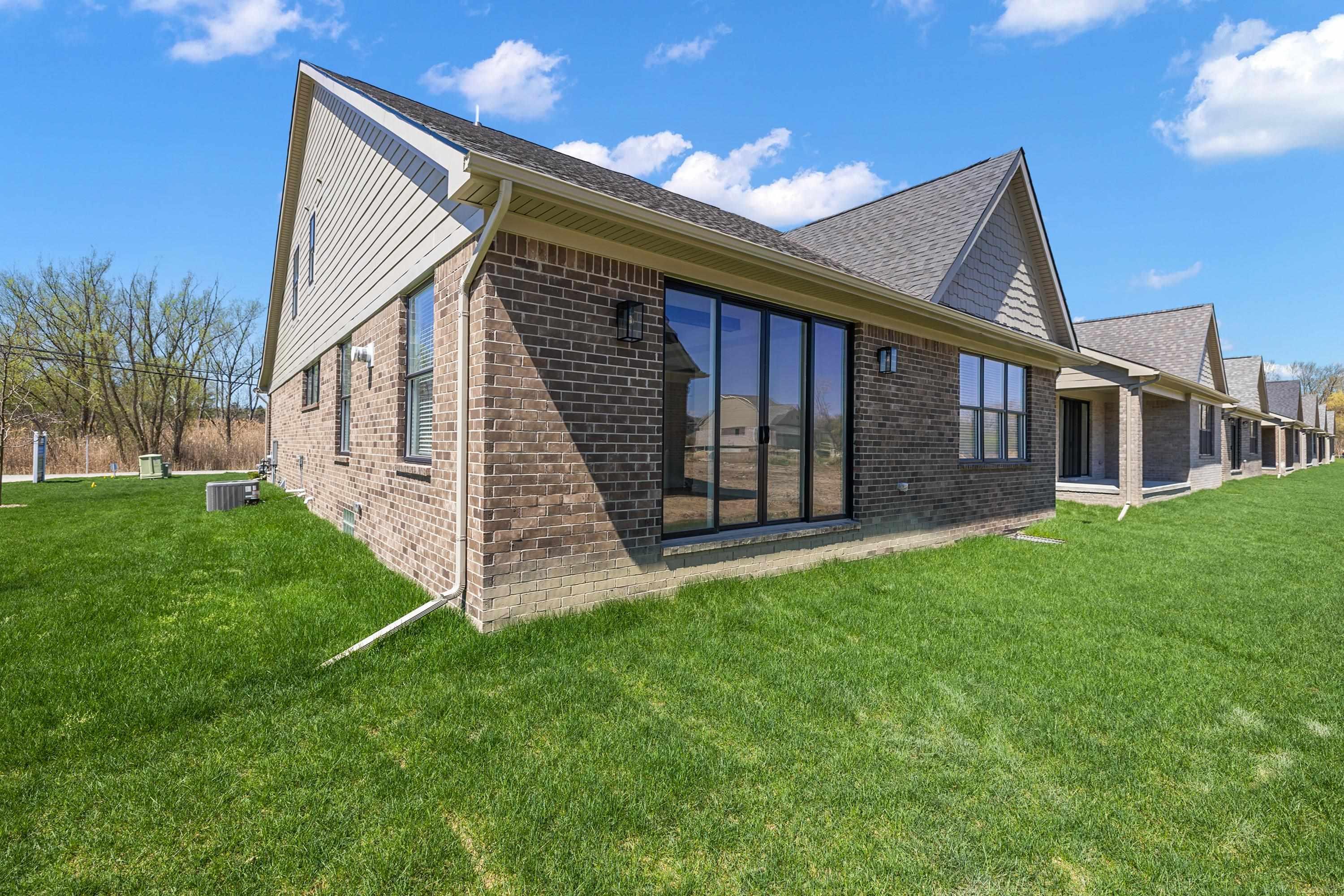 5920 Willow Grove Drive, Troy, MI, 48085