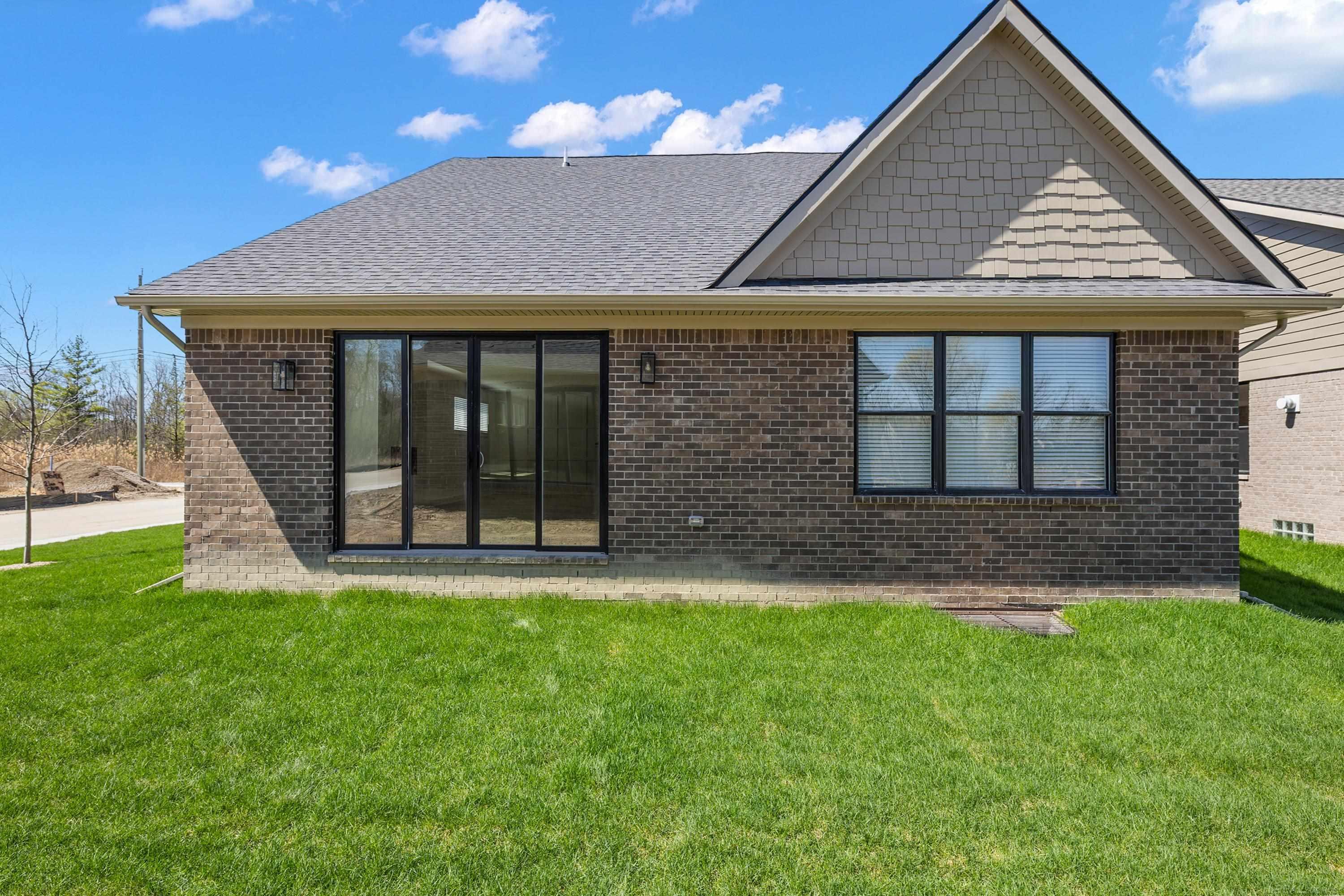 5920 Willow Grove Drive, Troy, MI, 48085