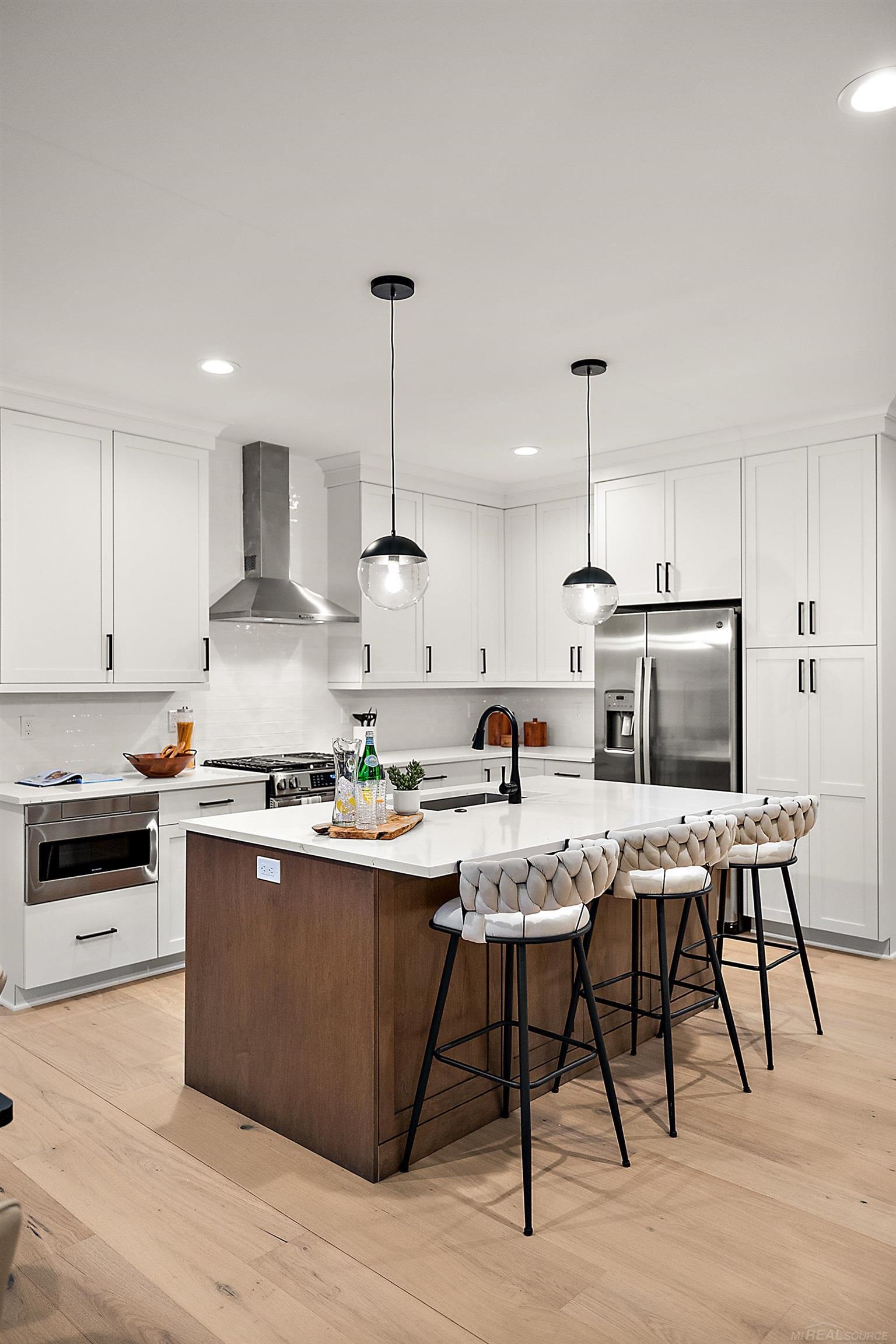 5920 Willow Grove Drive, Troy, MI, 48085