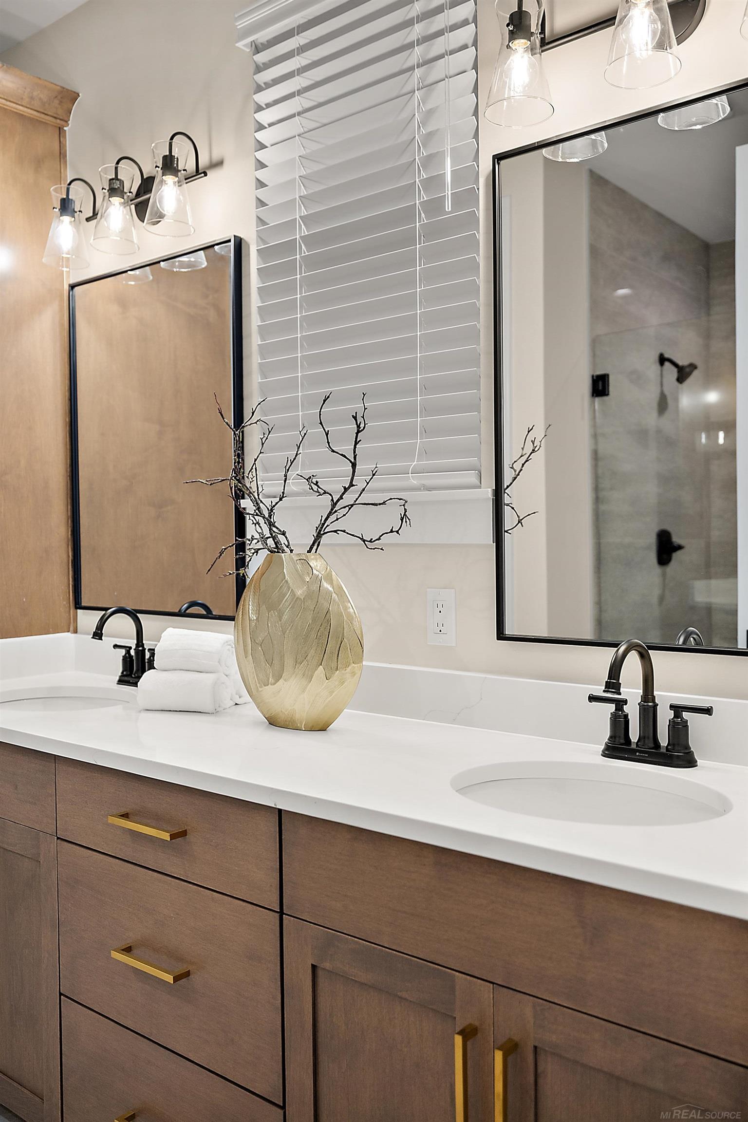 5920 Willow Grove Drive, Troy, MI, 48085