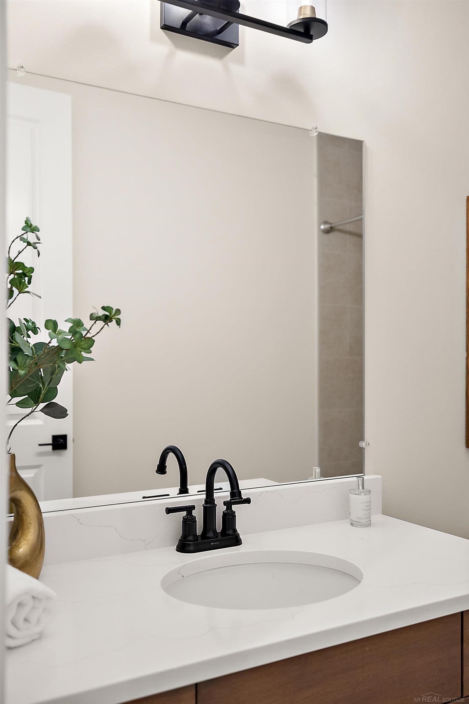 5920 Willow Grove Drive, Troy, MI, 48085