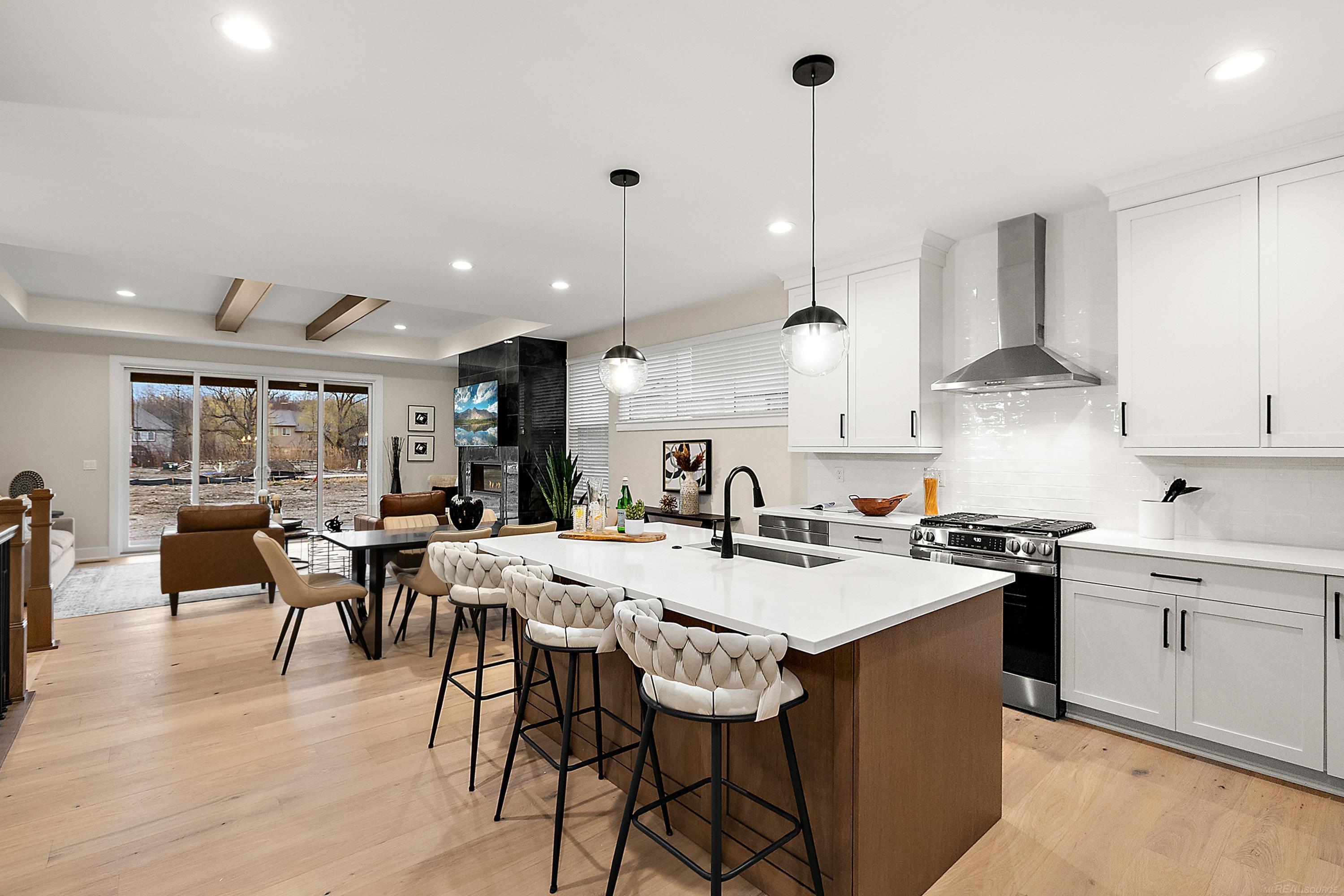 5920 Willow Grove Drive, Troy, MI, 48085