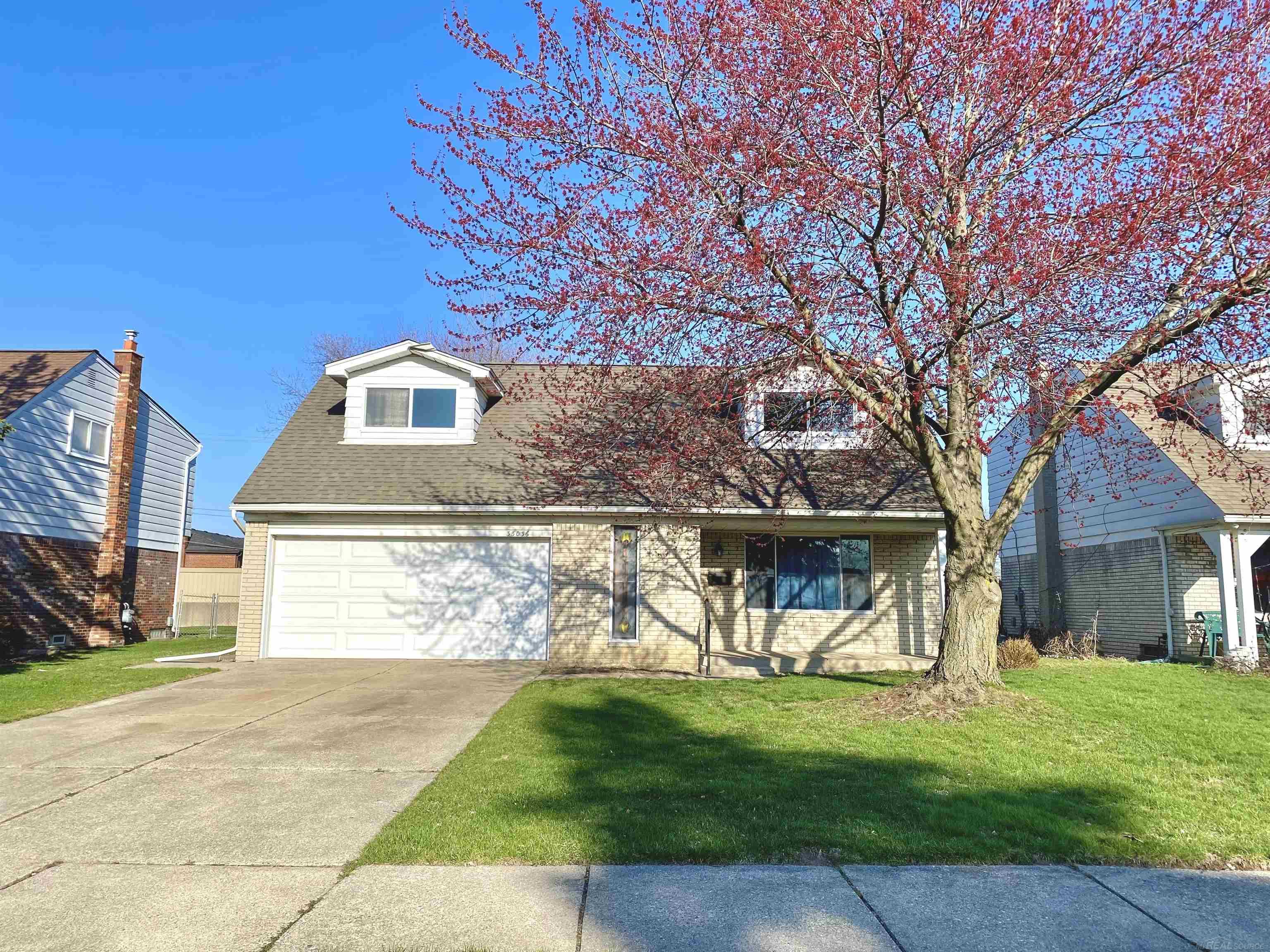 33036 Richard O Drive, Sterling Heights, MI, 48310-6114