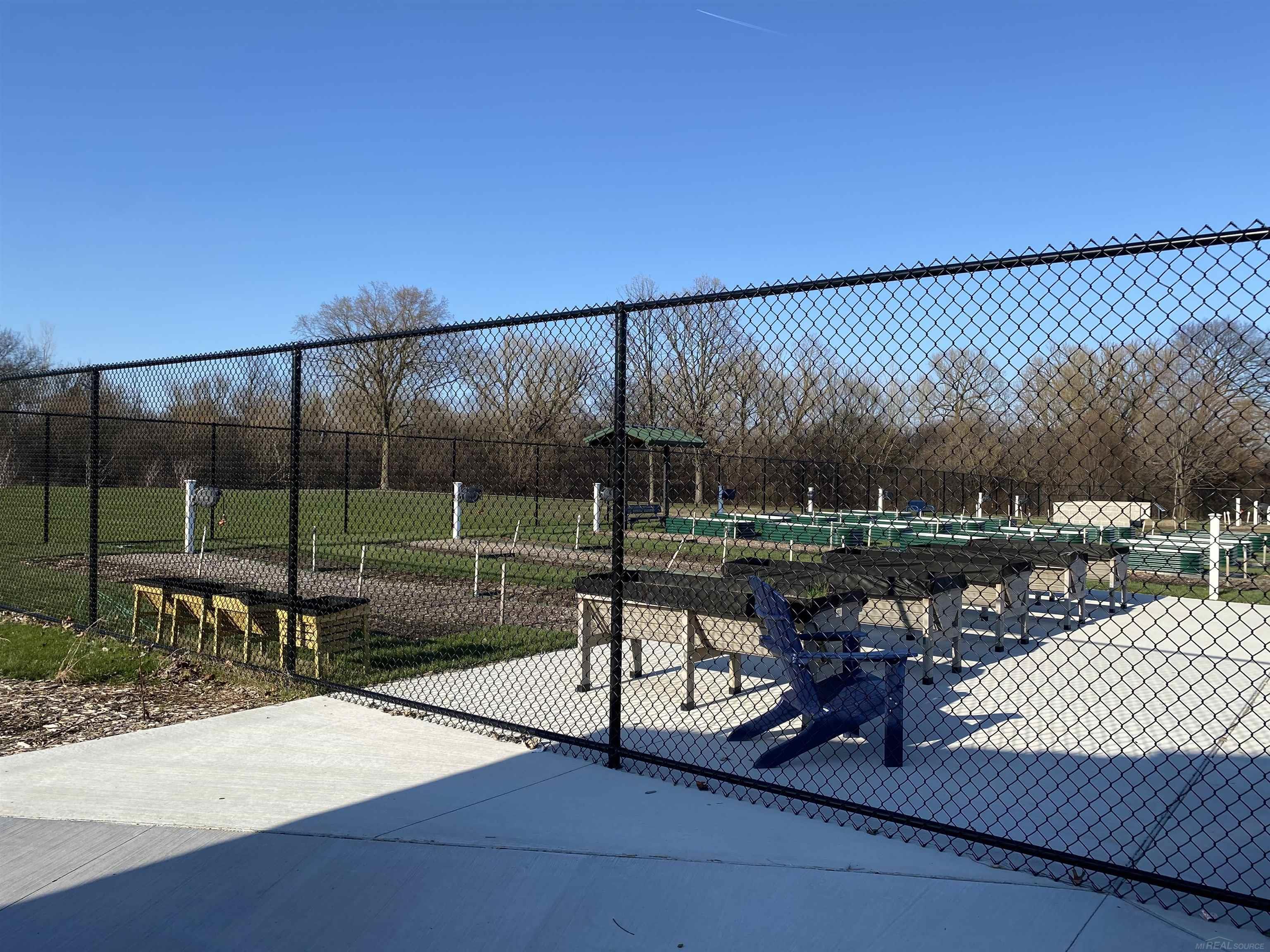 33036 Richard O Drive, Sterling Heights, MI, 48310-6114