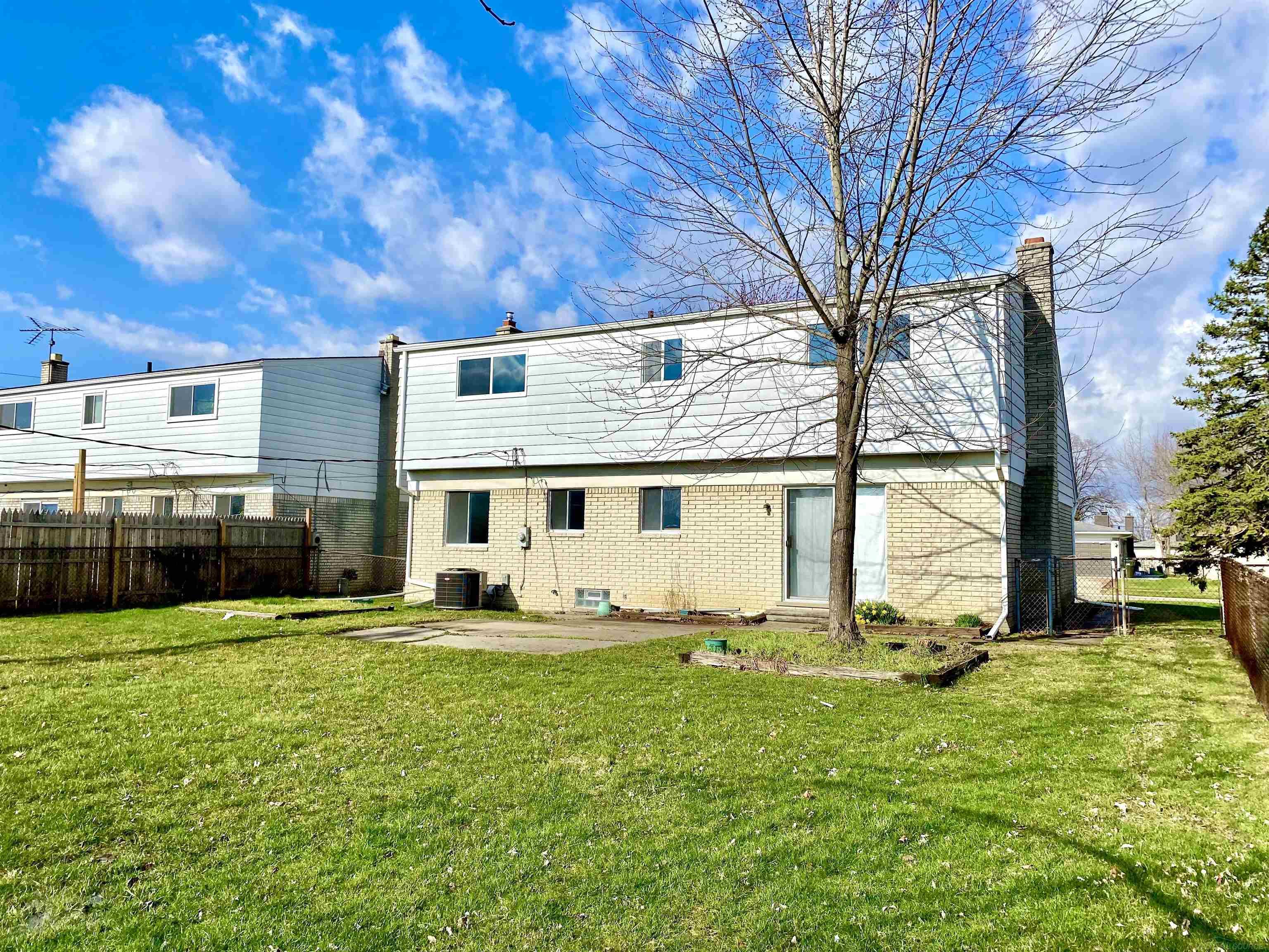 33036 Richard O Drive, Sterling Heights, MI, 48310-6114