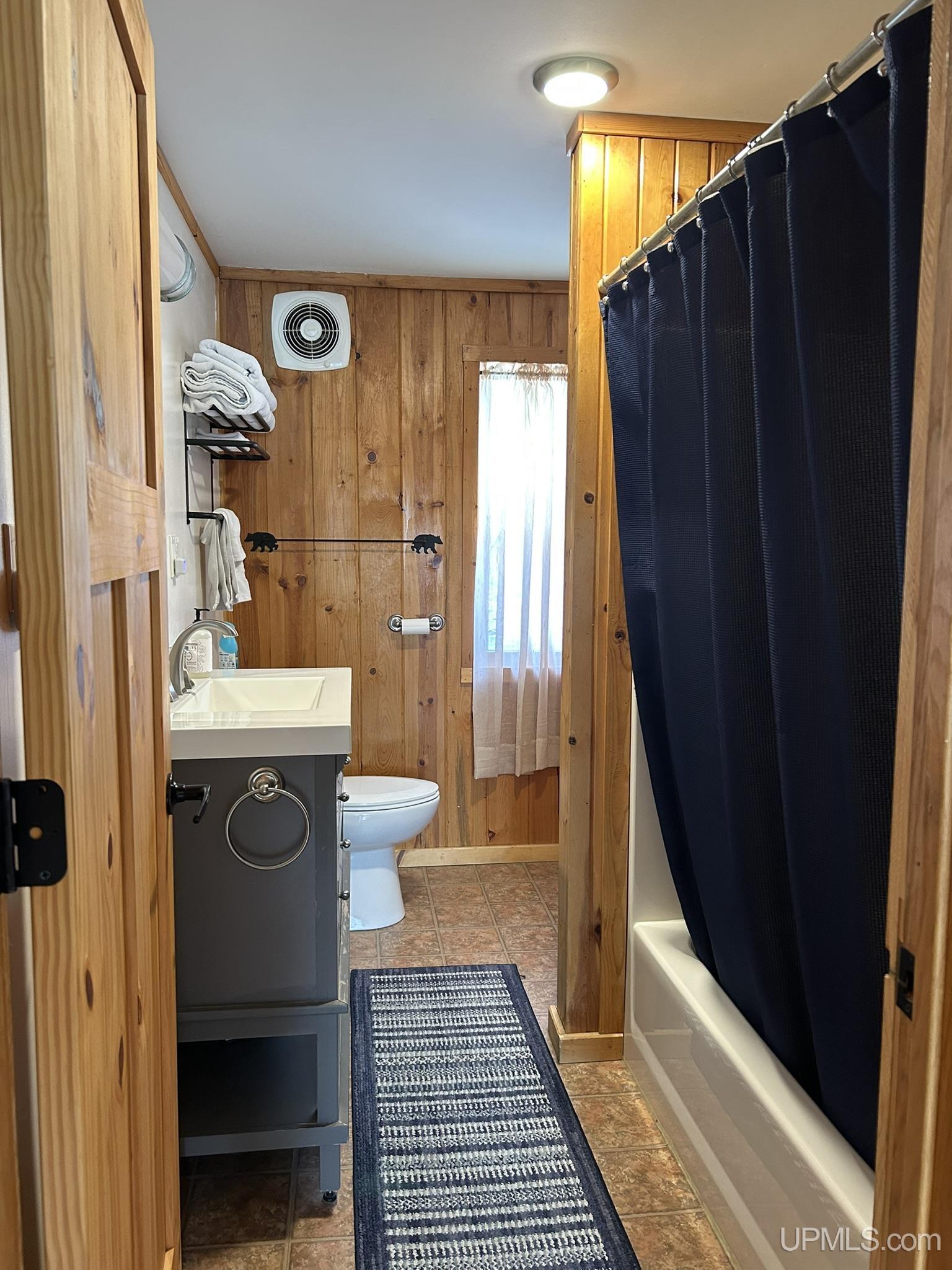 N3355 Quinnesec Lake Antoine Road, Iron Mountain, MI, 49801