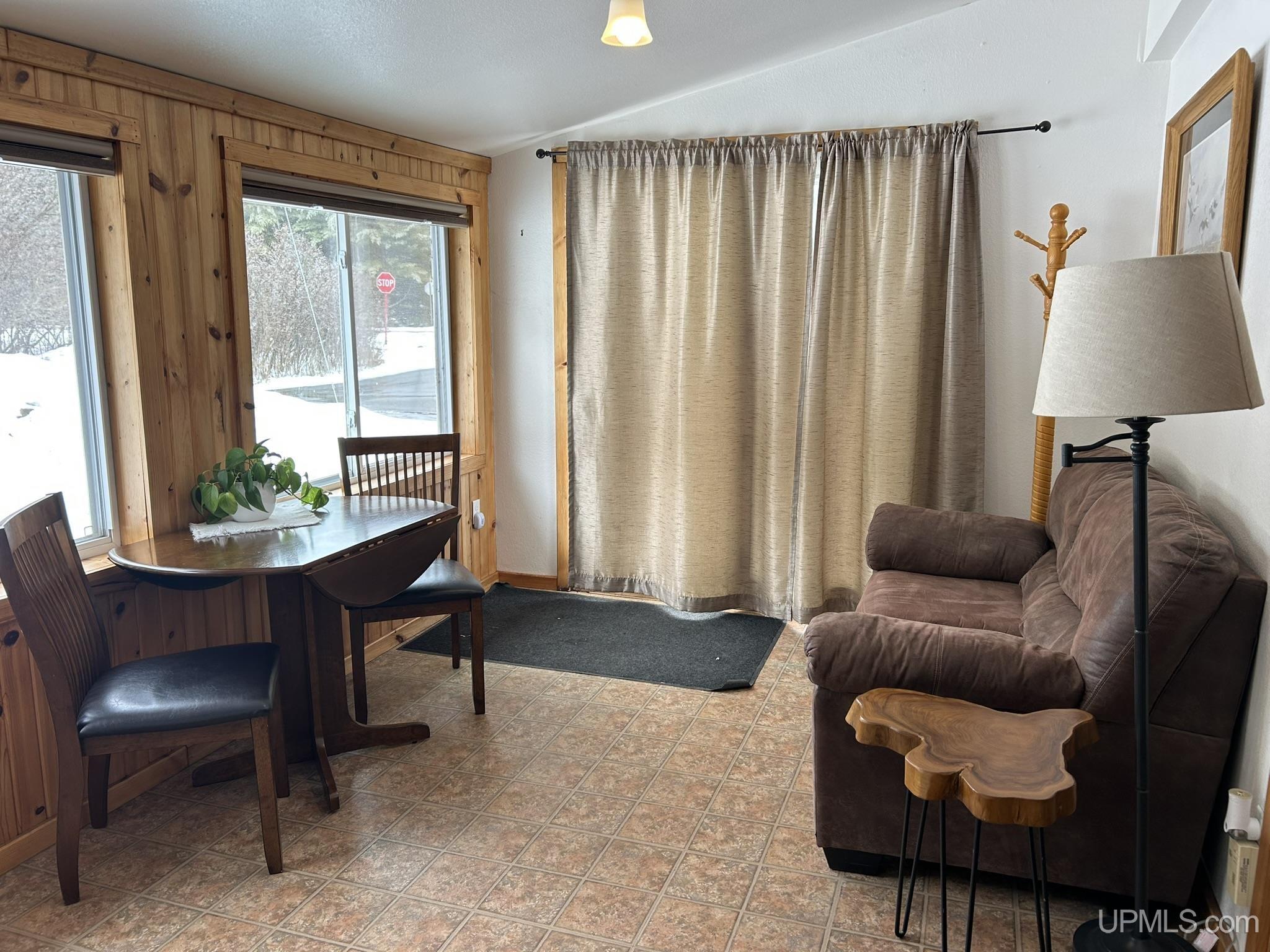 N3355 Quinnesec Lake Antoine Road, Iron Mountain, MI, 49801