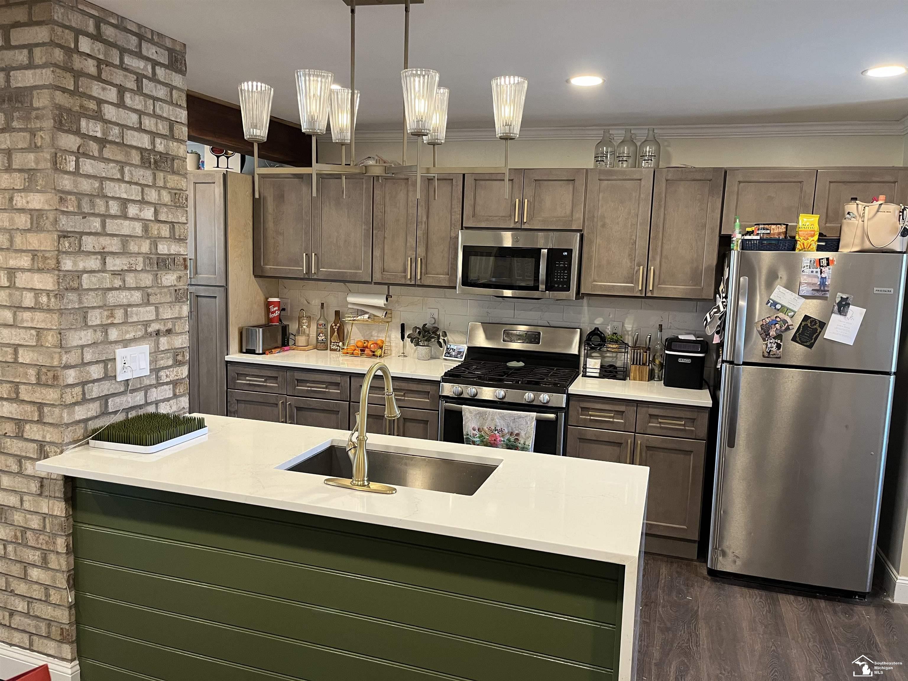 7252 Douglas Road, Lambertville, MI, 48144