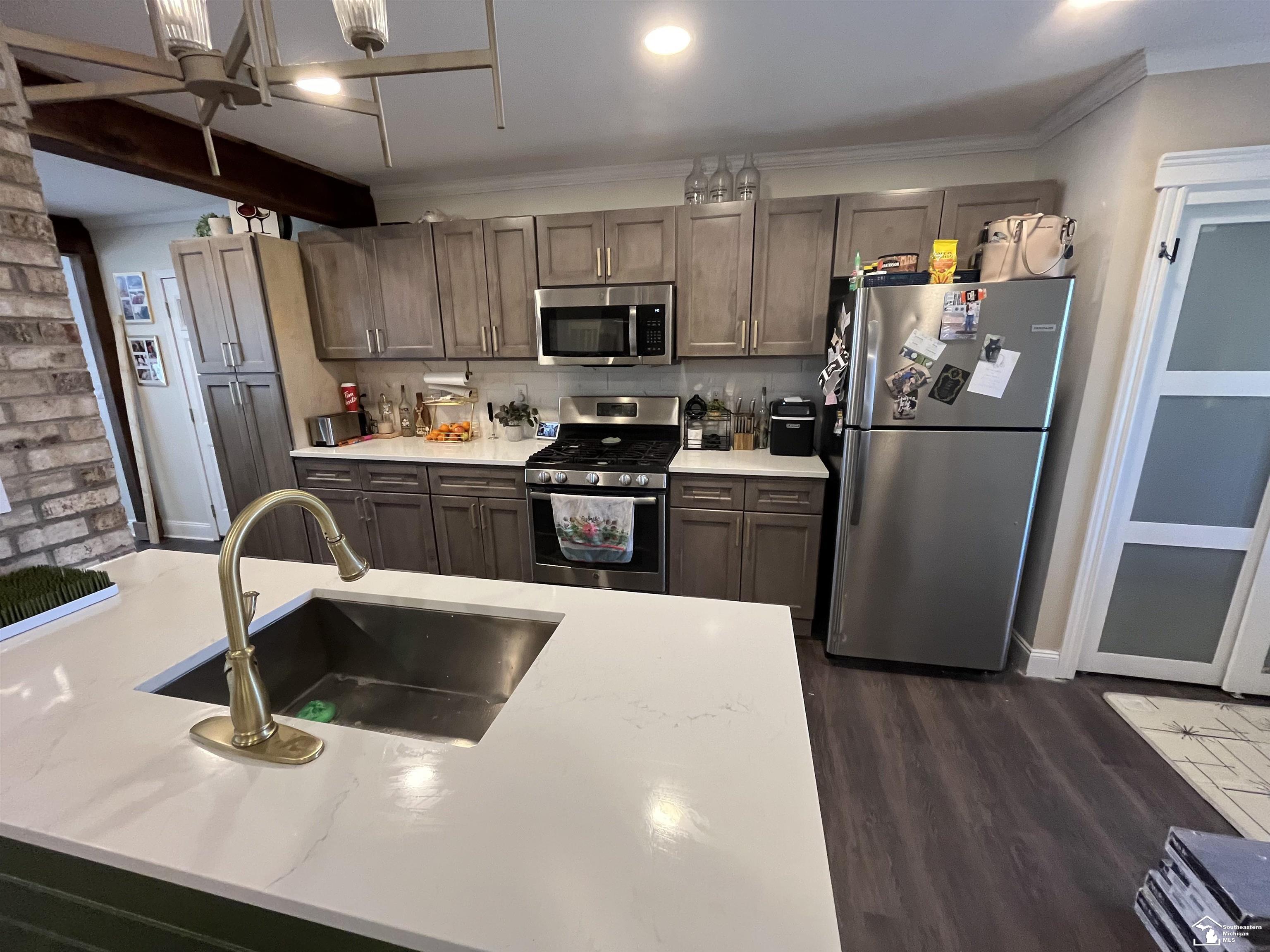 7252 Douglas Road, Lambertville, MI, 48144