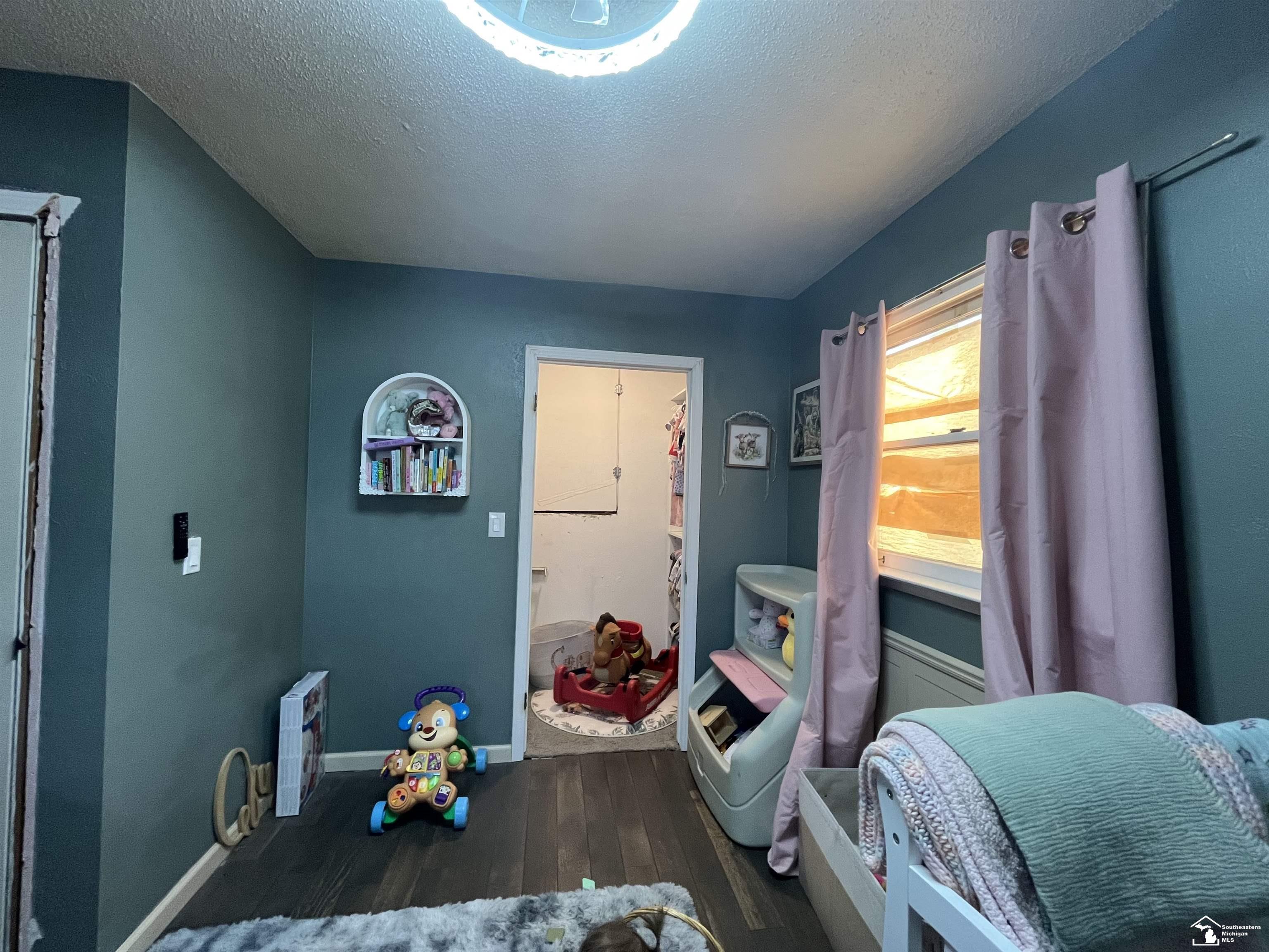 7252 Douglas Road, Lambertville, MI, 48144