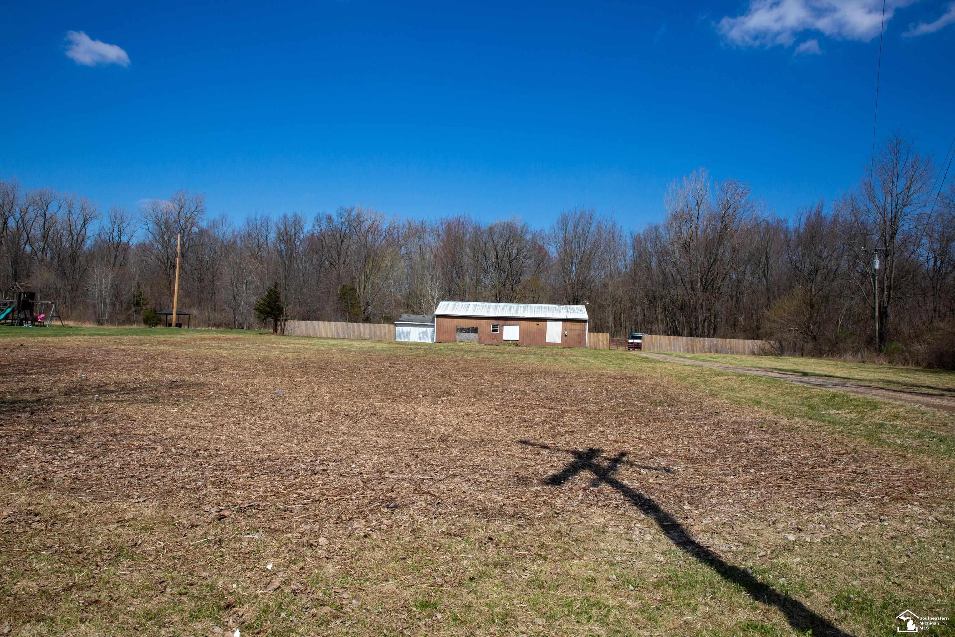 47106 Wear Road, Belleville, MI, 48111