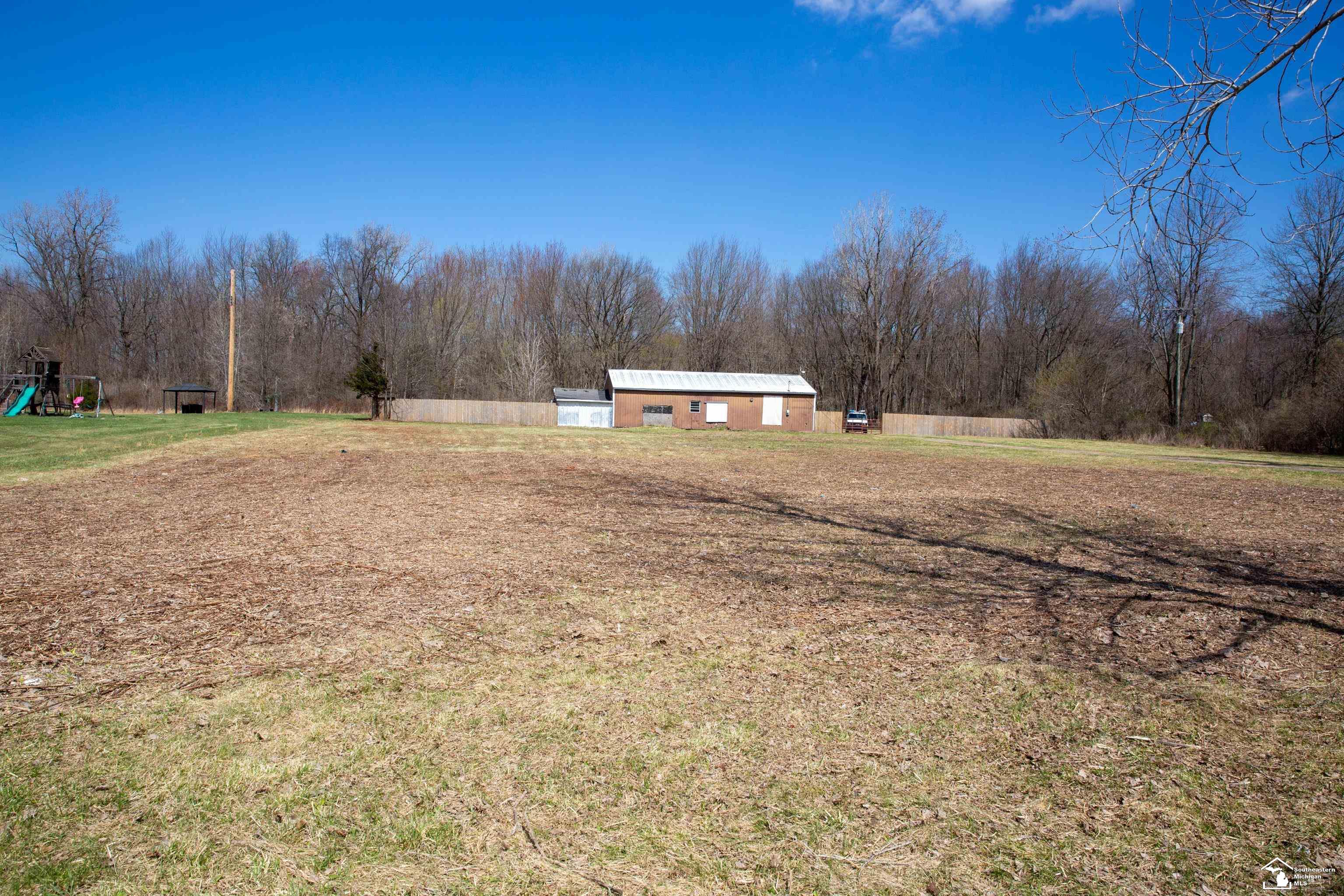 47106 Wear Road, Belleville, MI, 48111