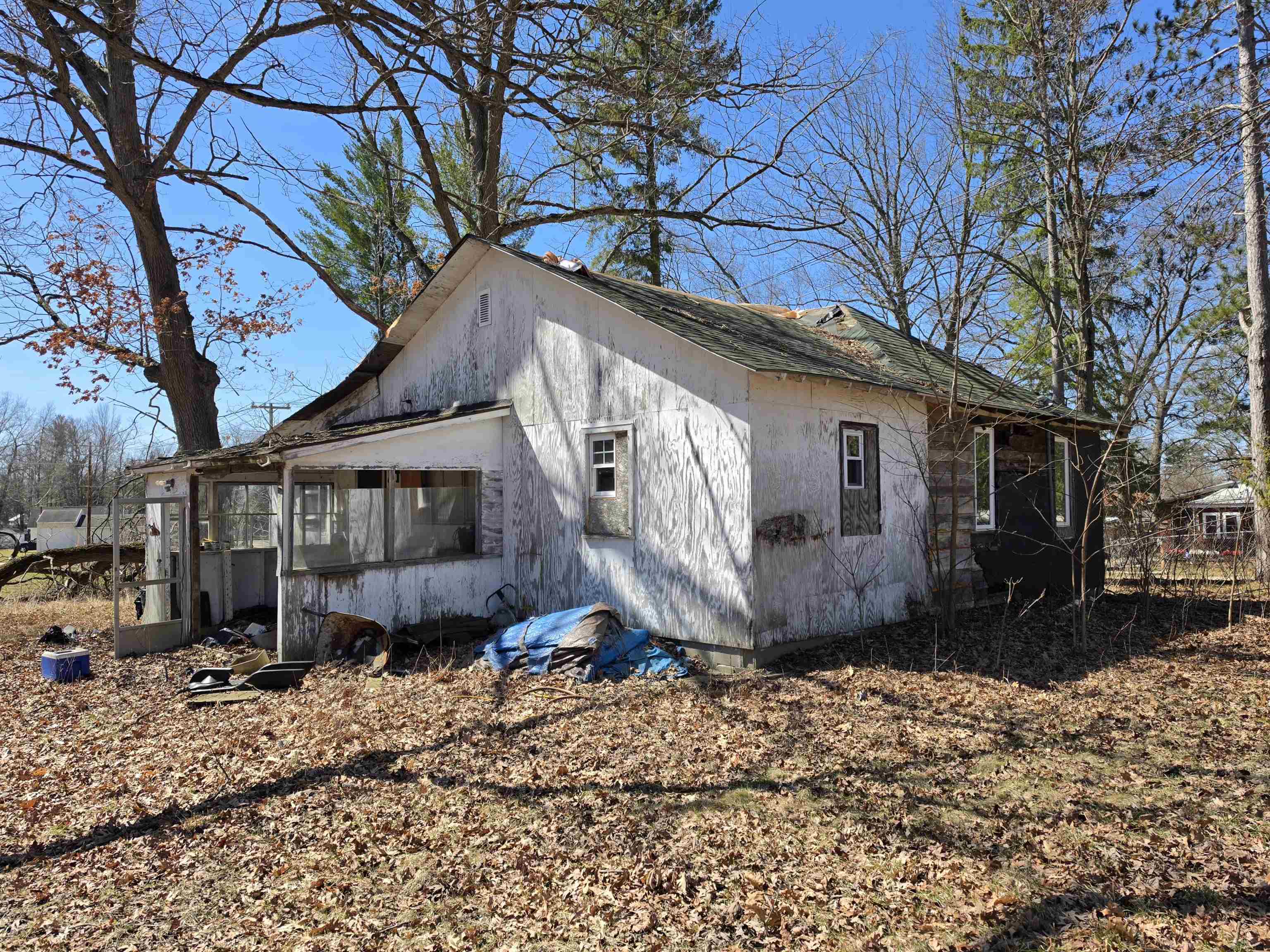 466 West Street, Lake, MI, 48632