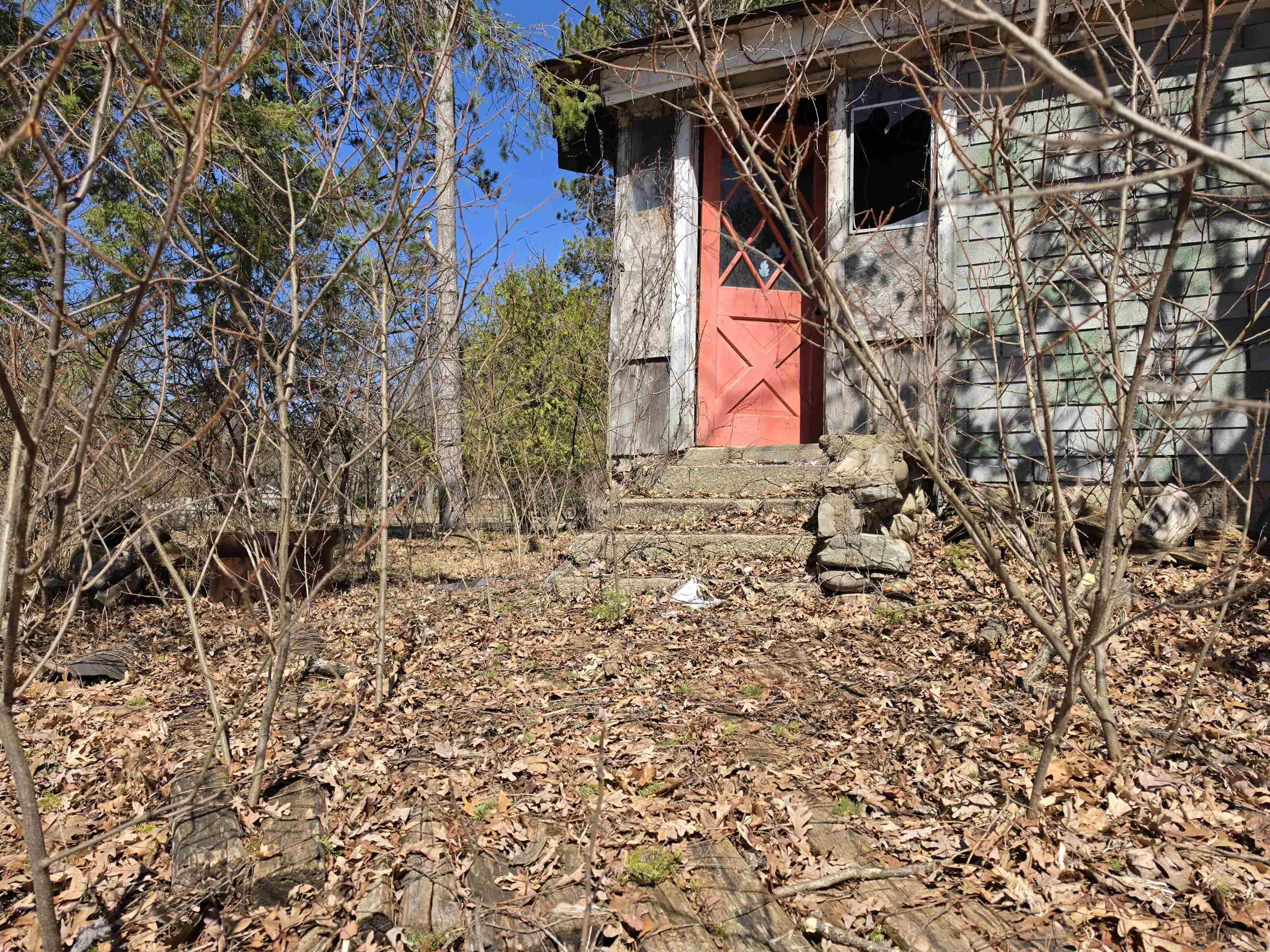 466 West Street, Lake, MI, 48632