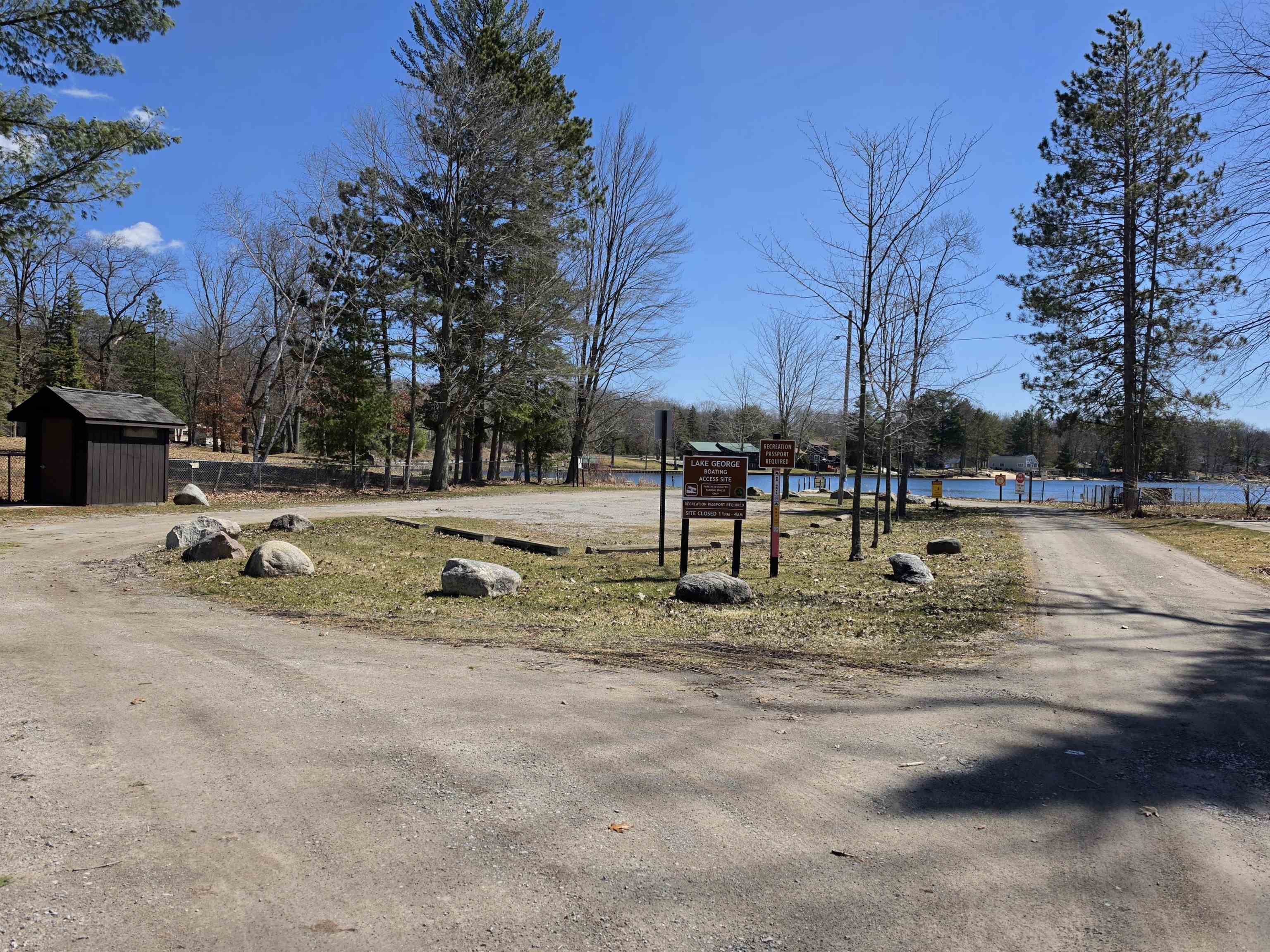 466 West Street, Lake, MI, 48632