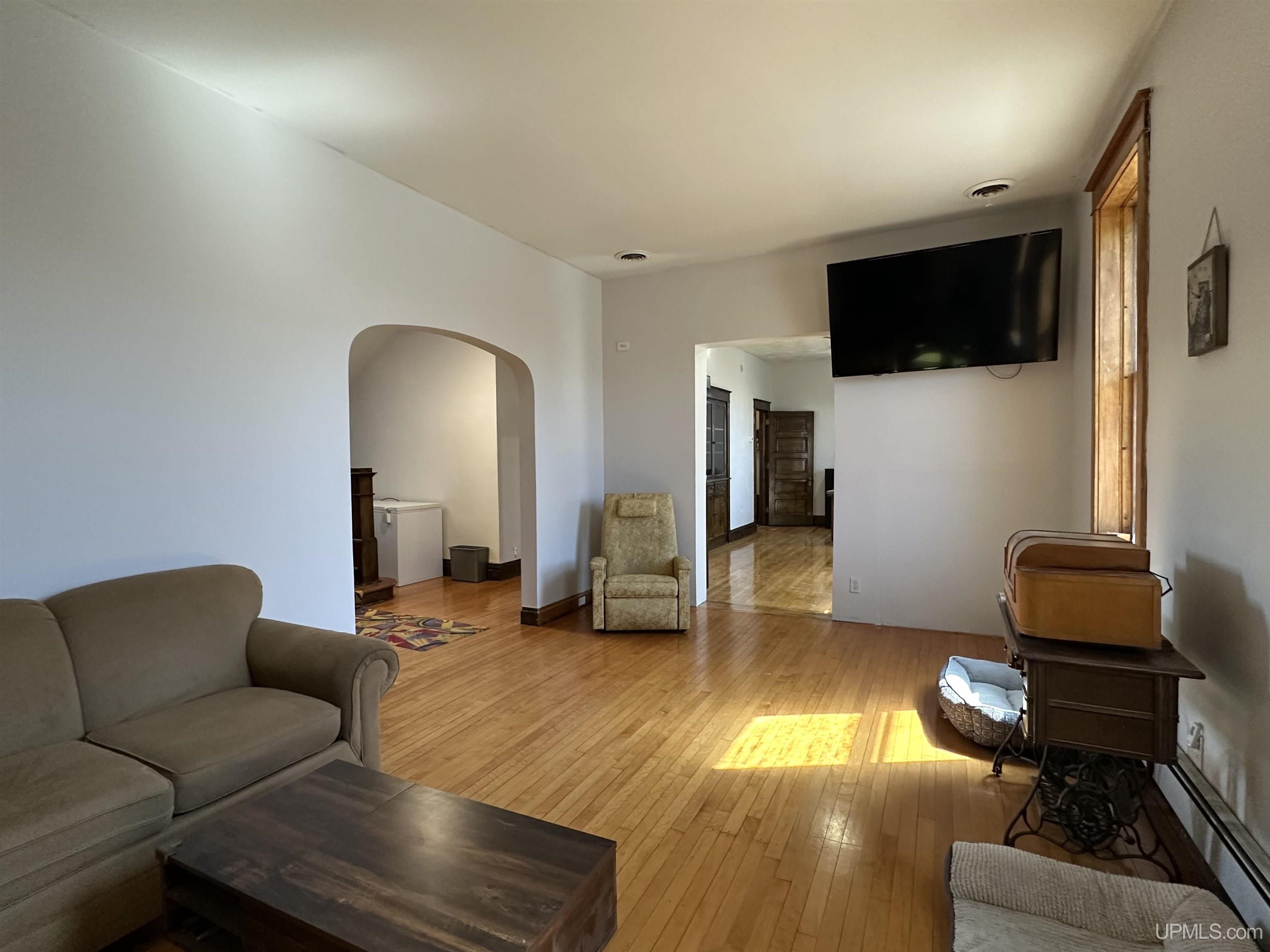 115 E Ayer Street, Ironwood, MI, 49938