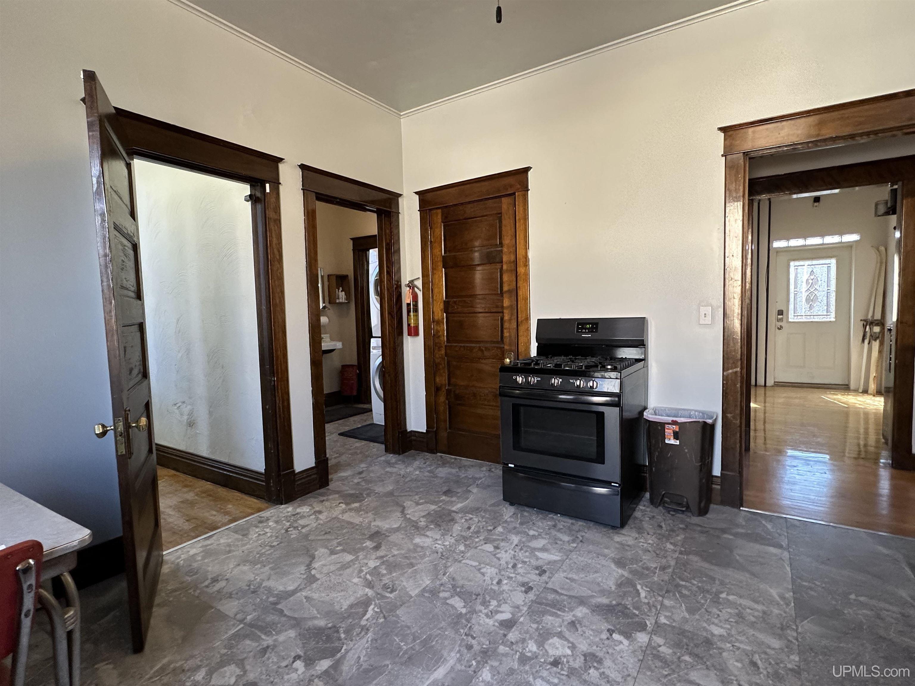 115 E Ayer Street, Ironwood, MI, 49938