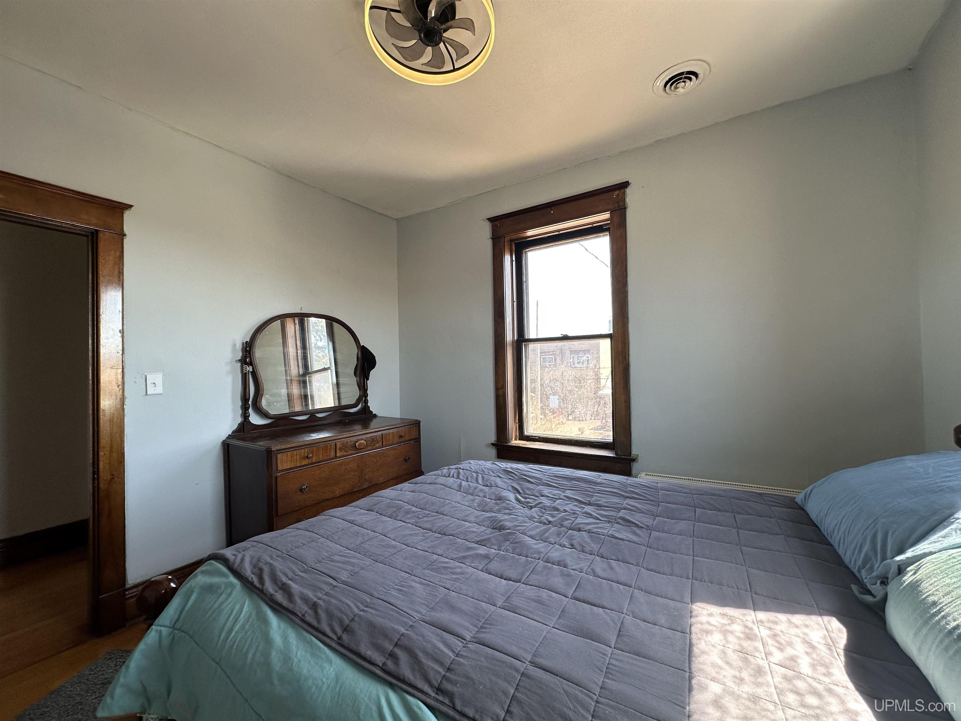 115 E Ayer Street, Ironwood, MI, 49938