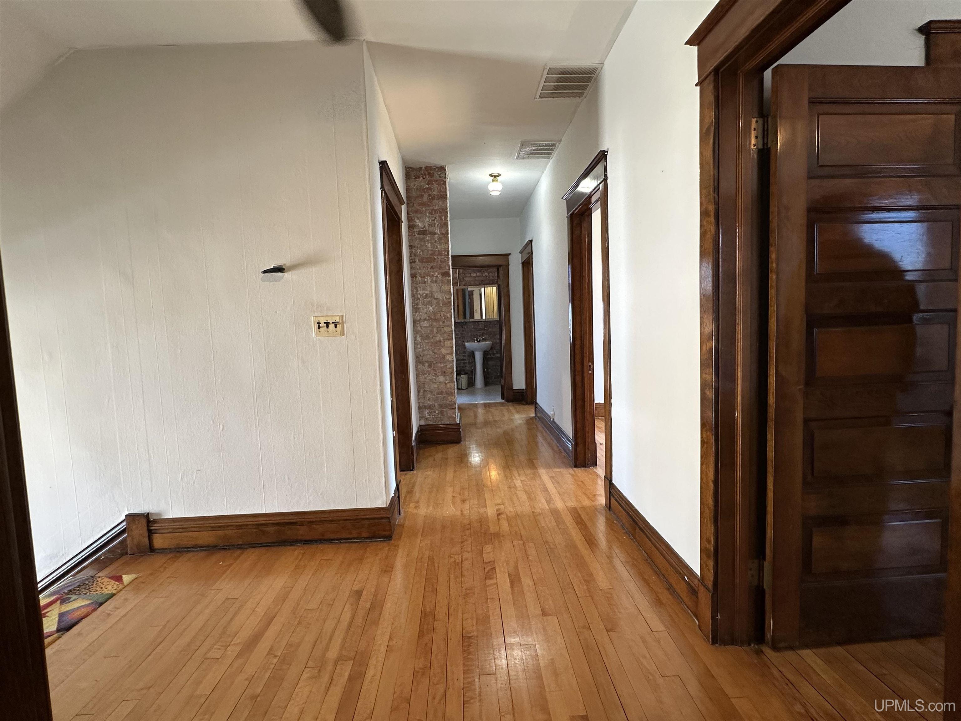 115 E Ayer Street, Ironwood, MI, 49938