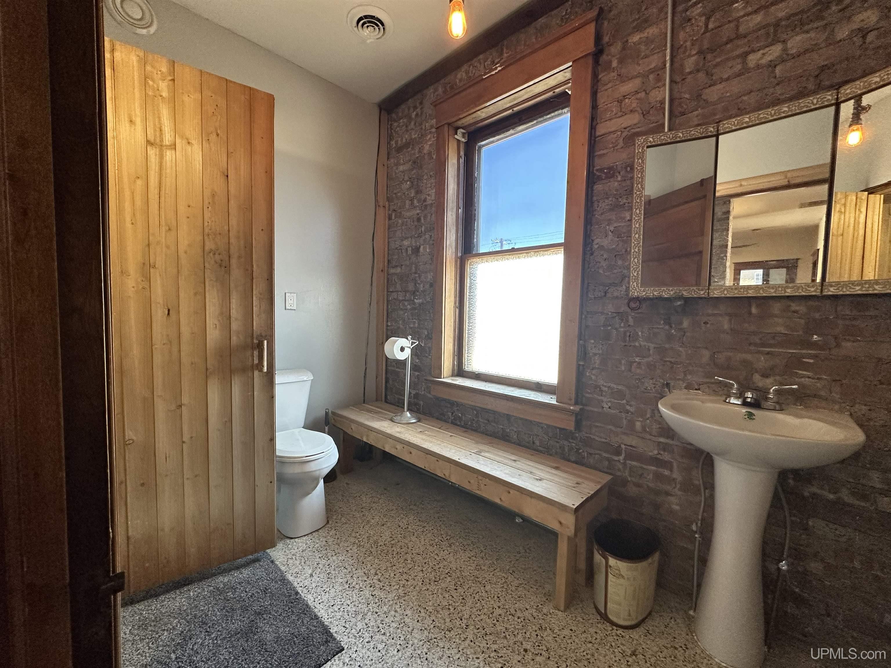 115 E Ayer Street, Ironwood, MI, 49938