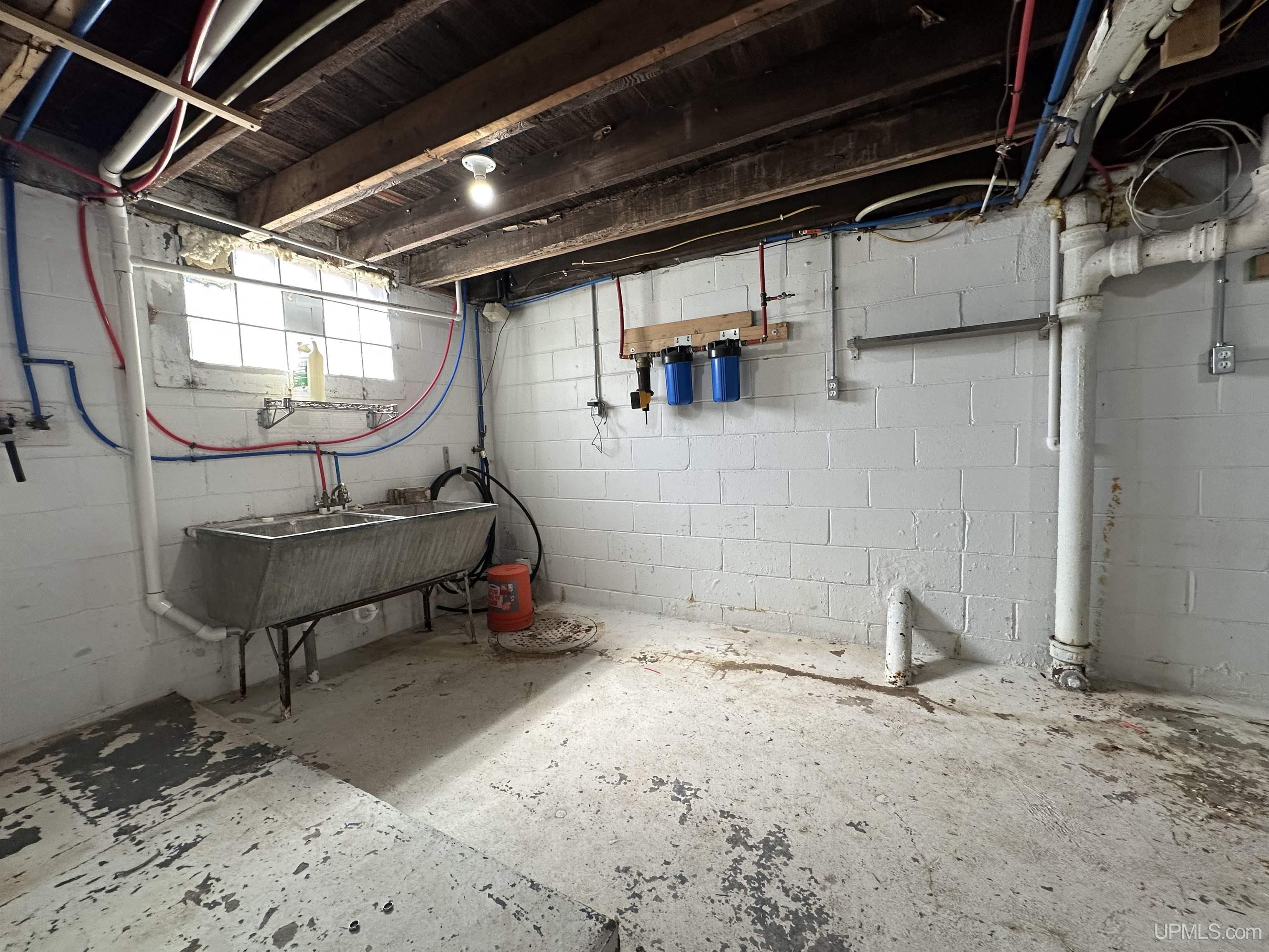 115 E Ayer Street, Ironwood, MI, 49938