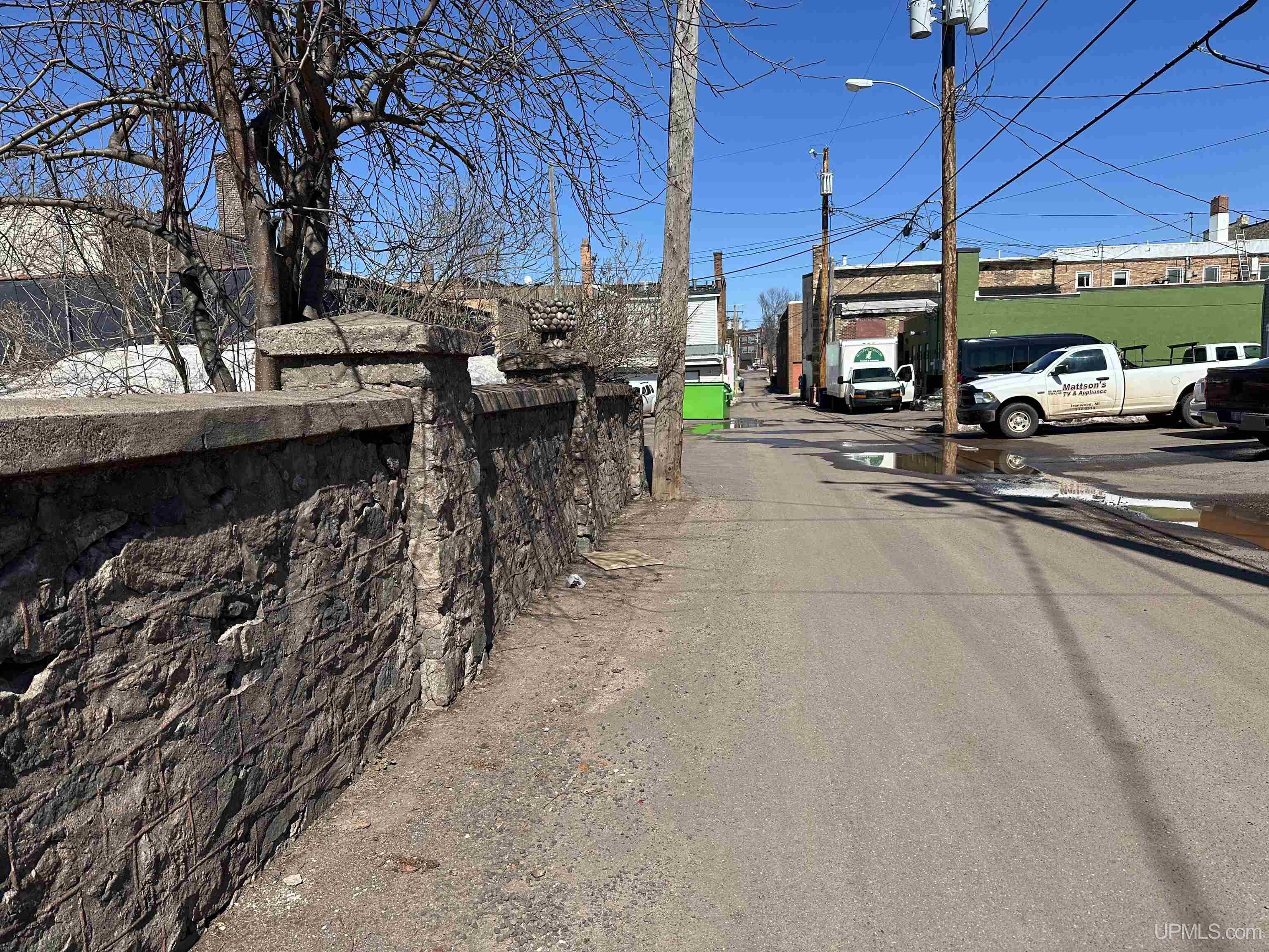 115 E Ayer Street, Ironwood, MI, 49938